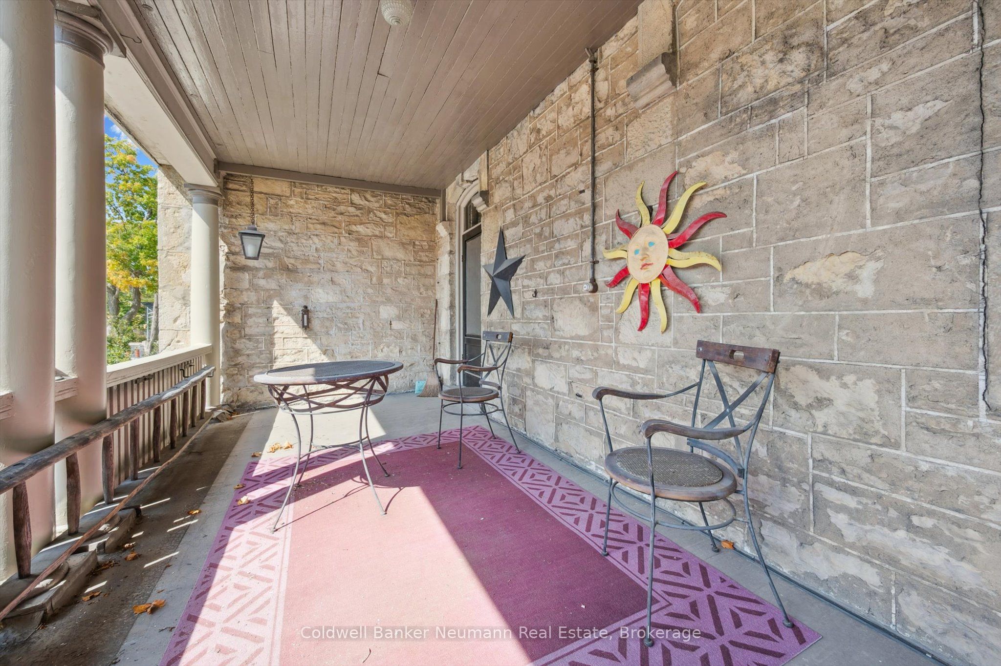 221 Woolwich Street Property Photo 34