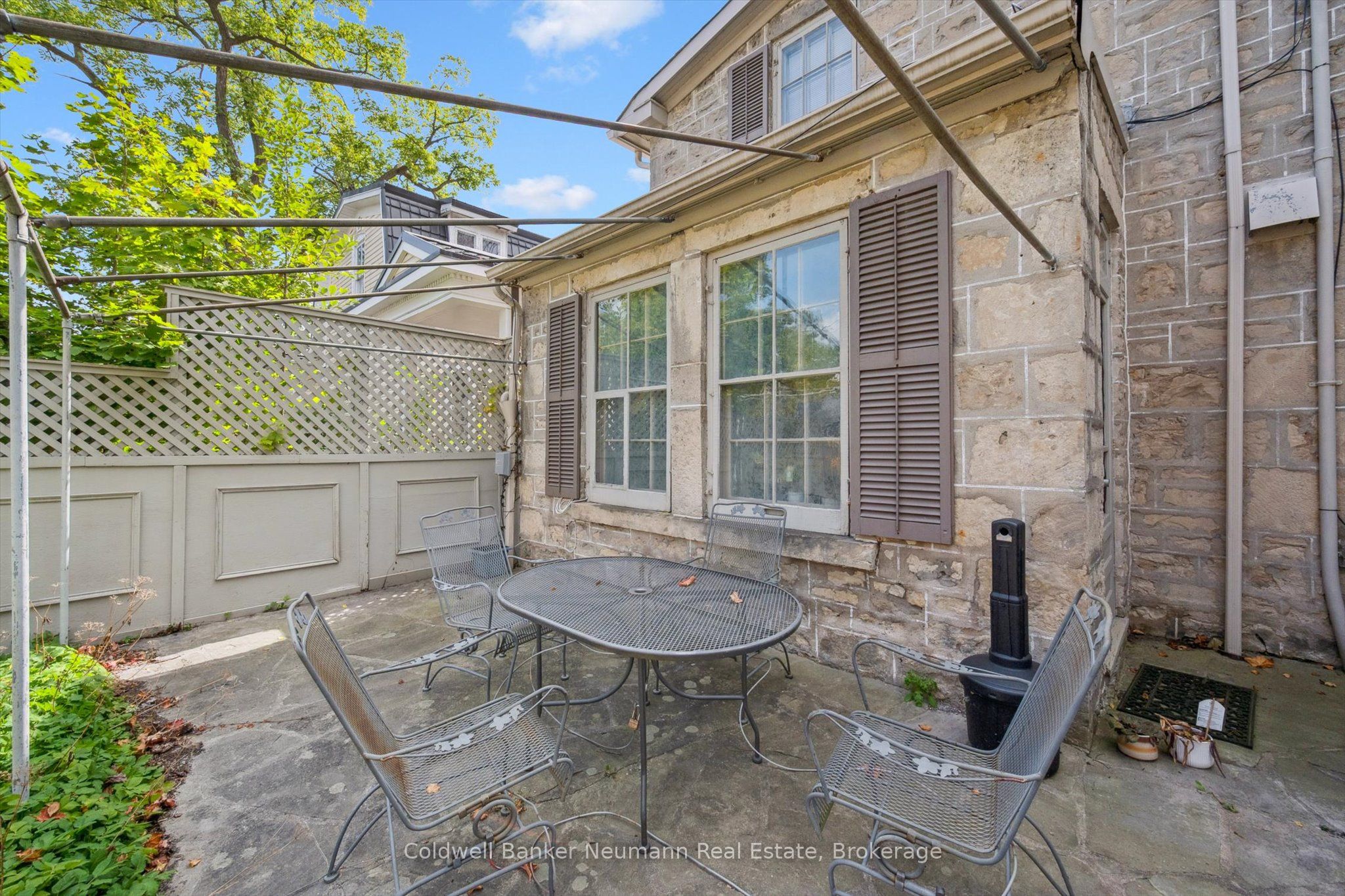 221 Woolwich Street Property Photo 46