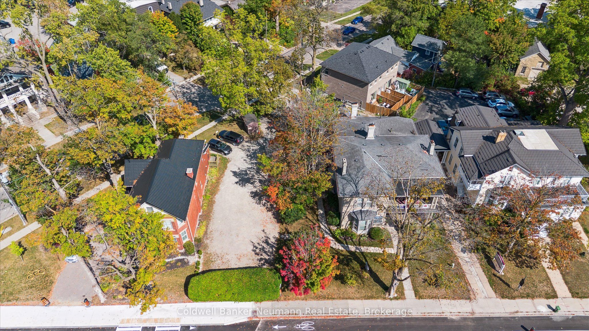 221 Woolwich Street Property Photo 48