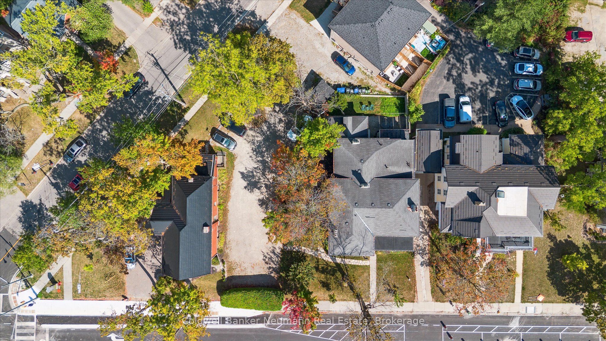 221 Woolwich Street Property Photo 49