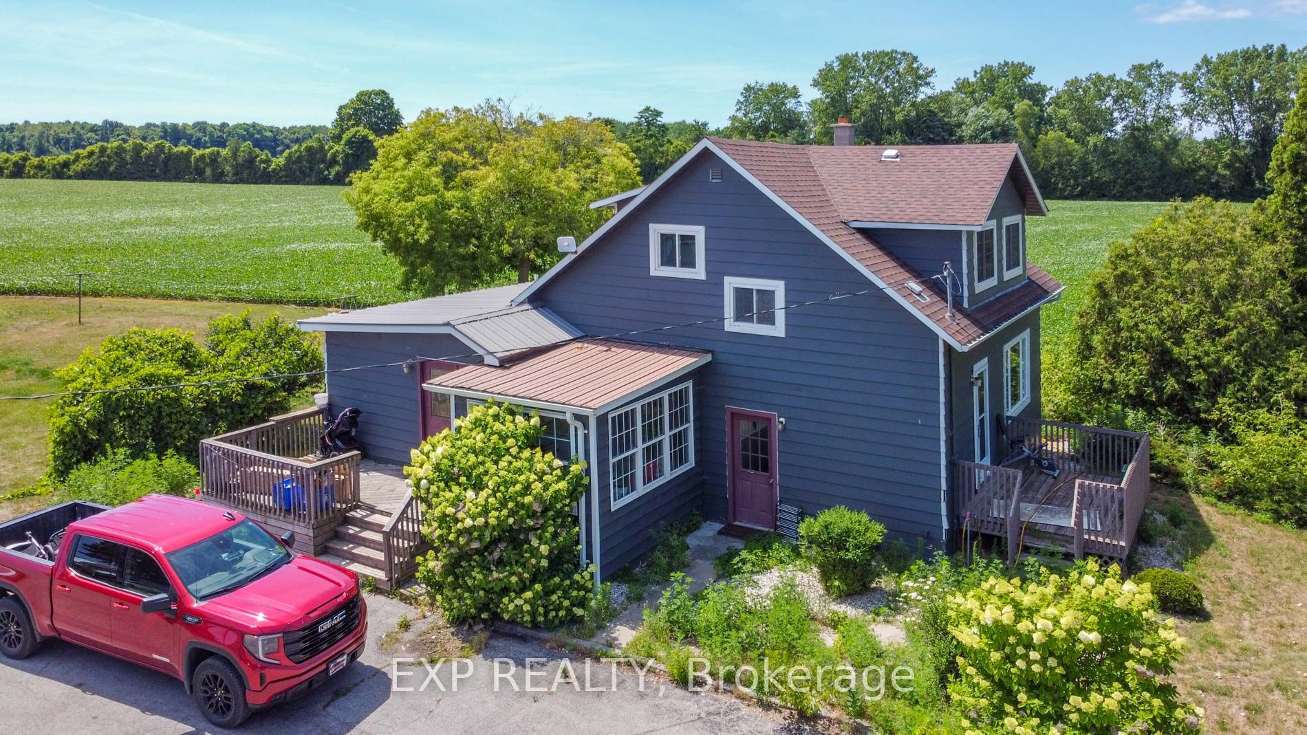 926 Fairground Road Property Photo 4