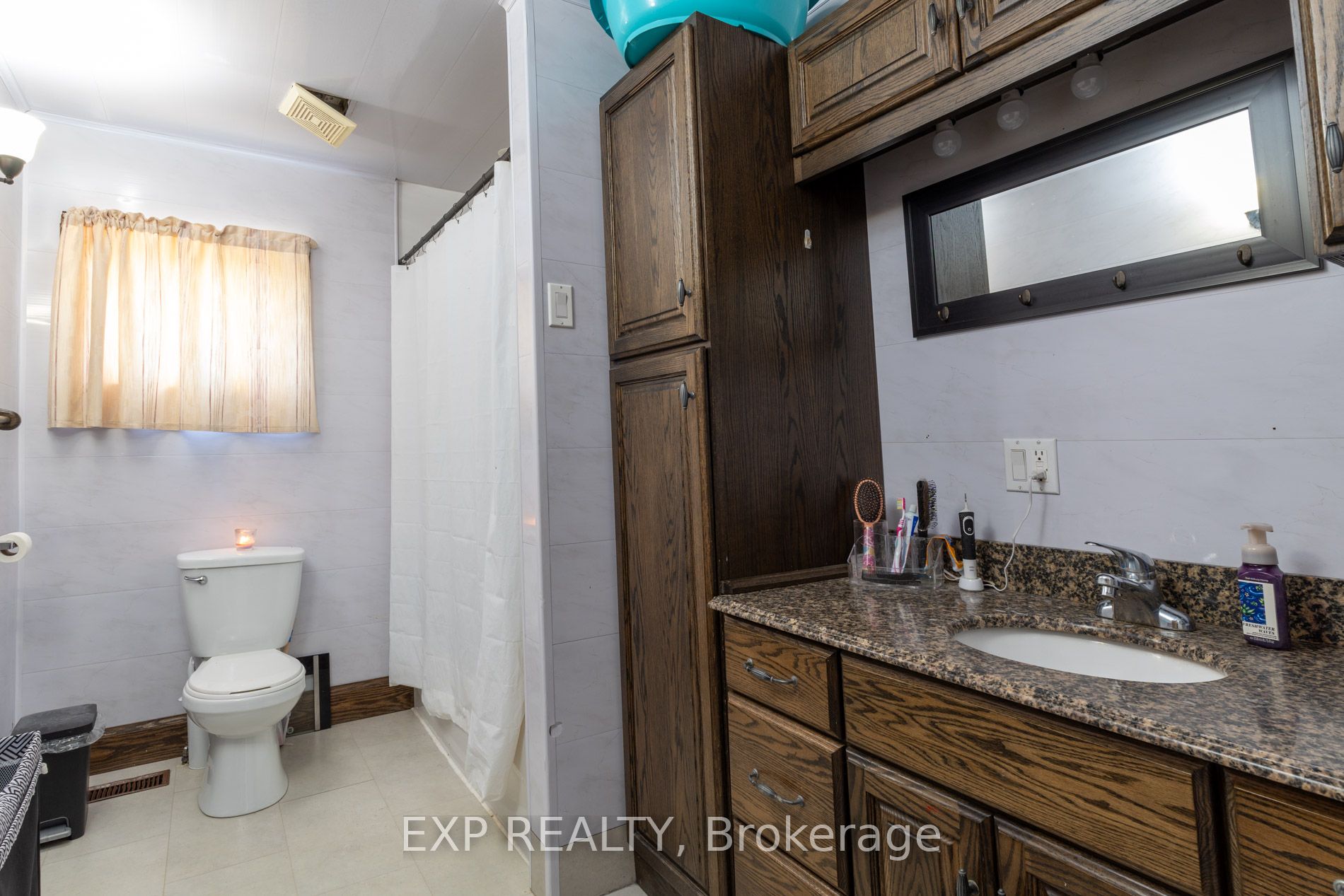 926 Fairground Road Property Photo 9
