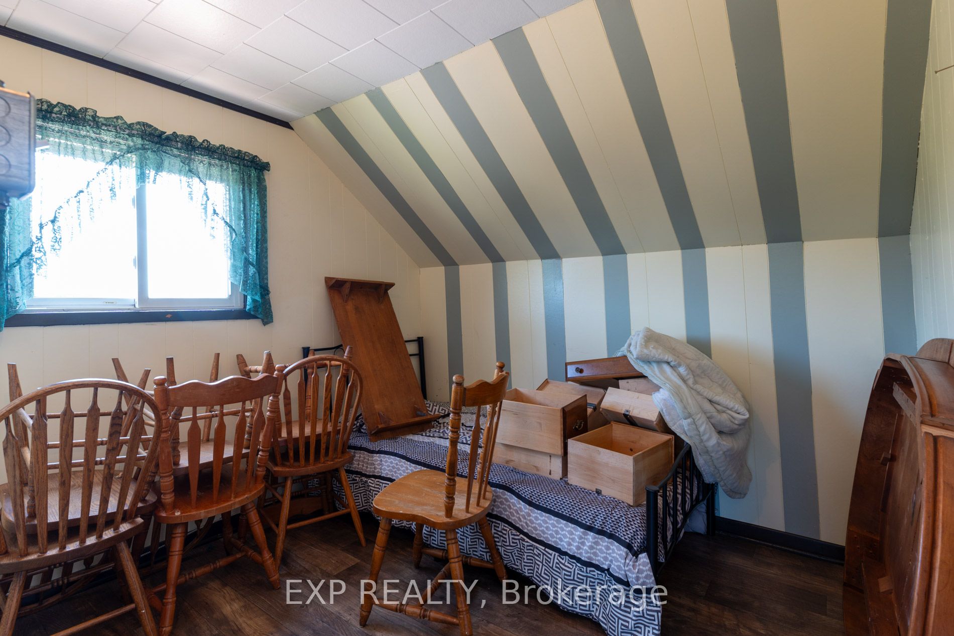 926 Fairground Road Property Photo 12