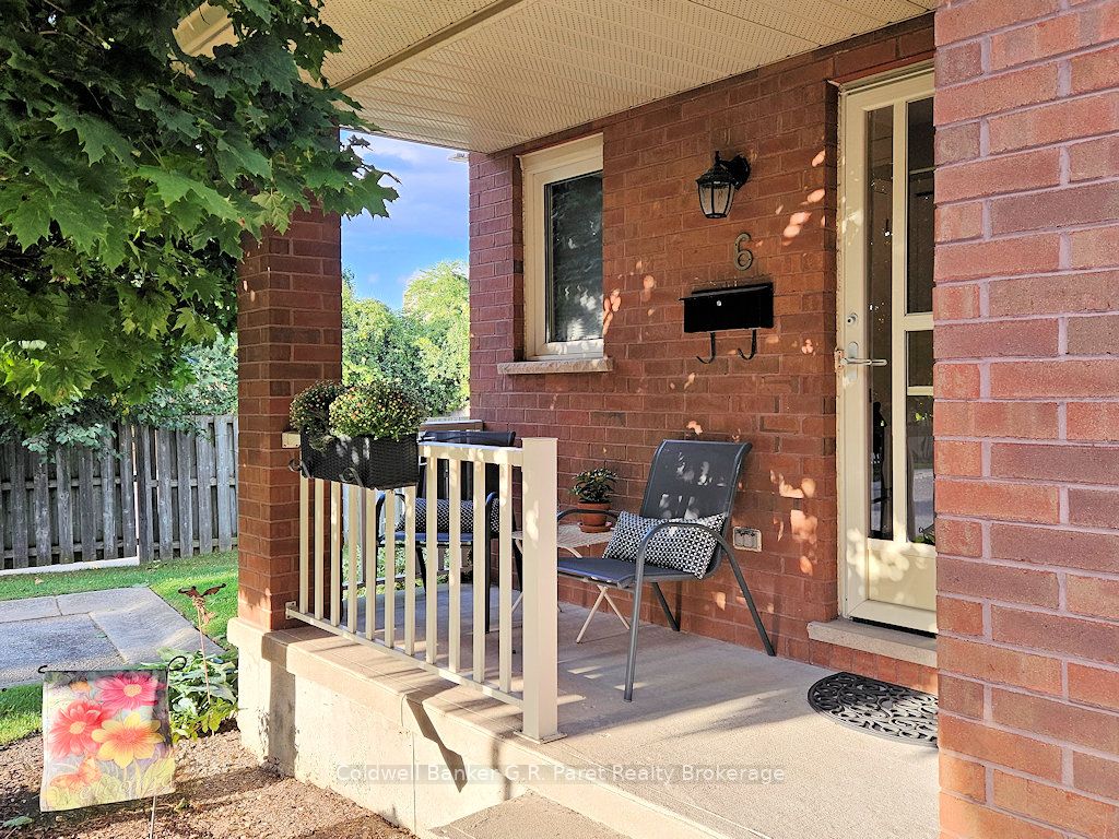 622 Wharncliffe Rd. South Road 6 Property Photo 2