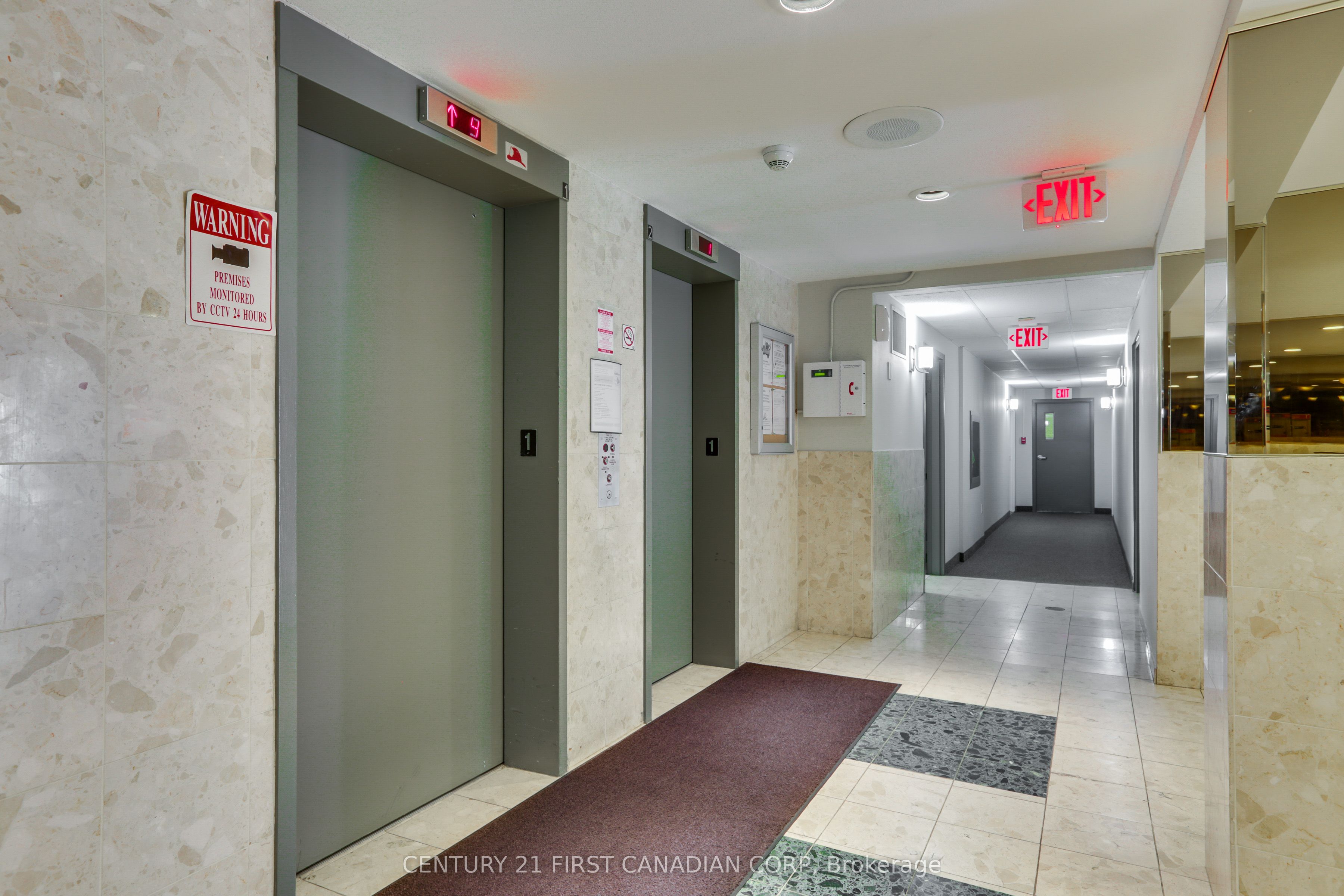 76 Base Line Road W 201 Property Photo 8