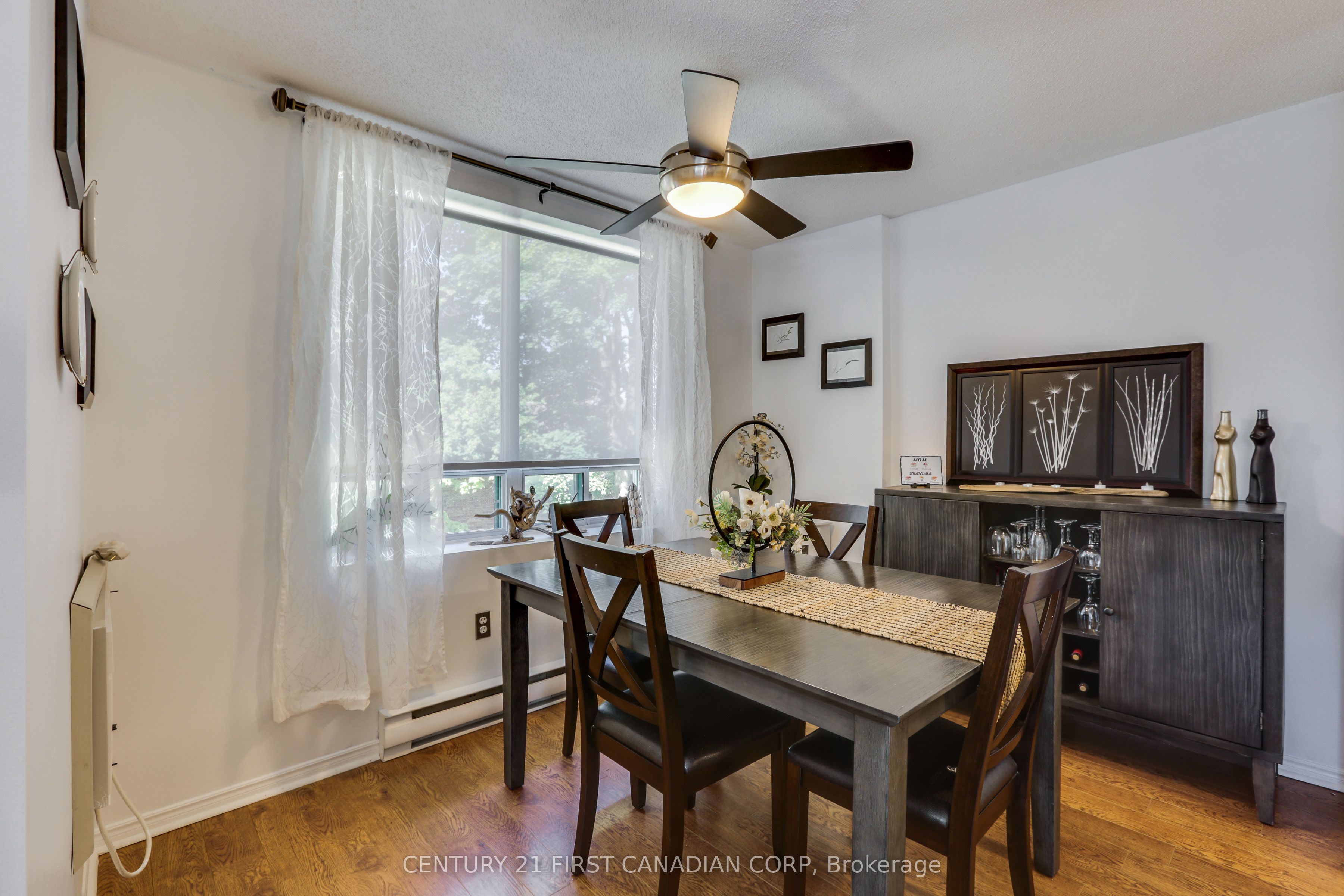 76 Base Line Road W 201 Property Photo 16