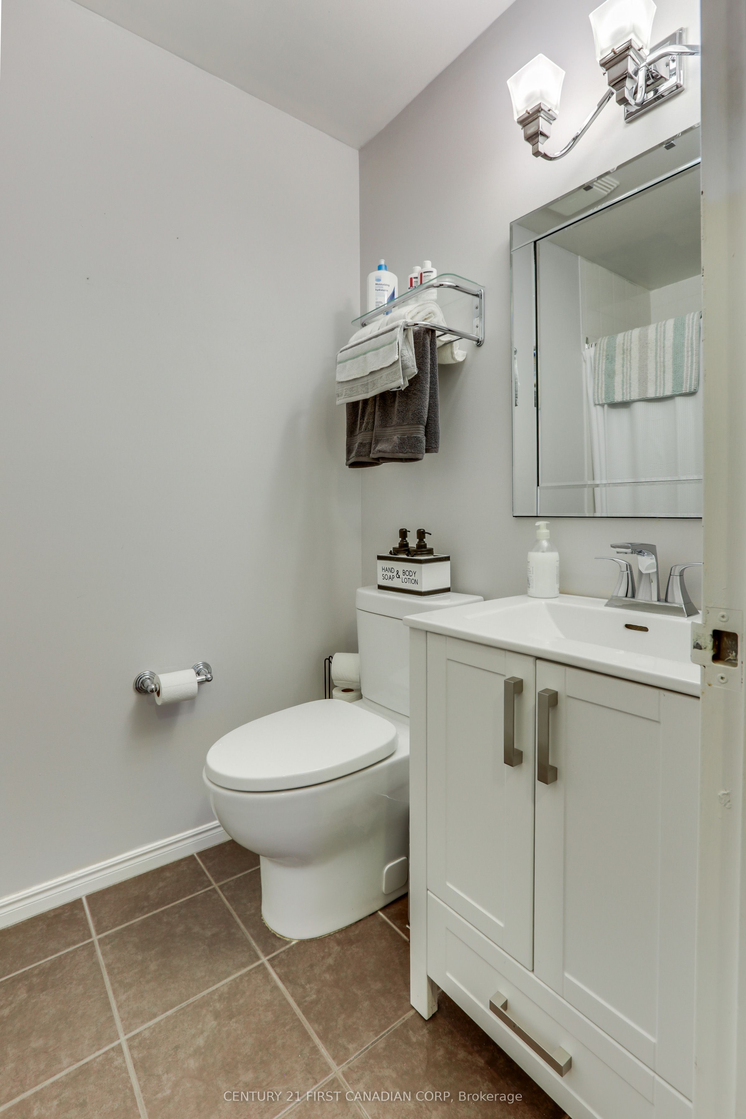 76 Base Line Road W 201 Property Photo 30