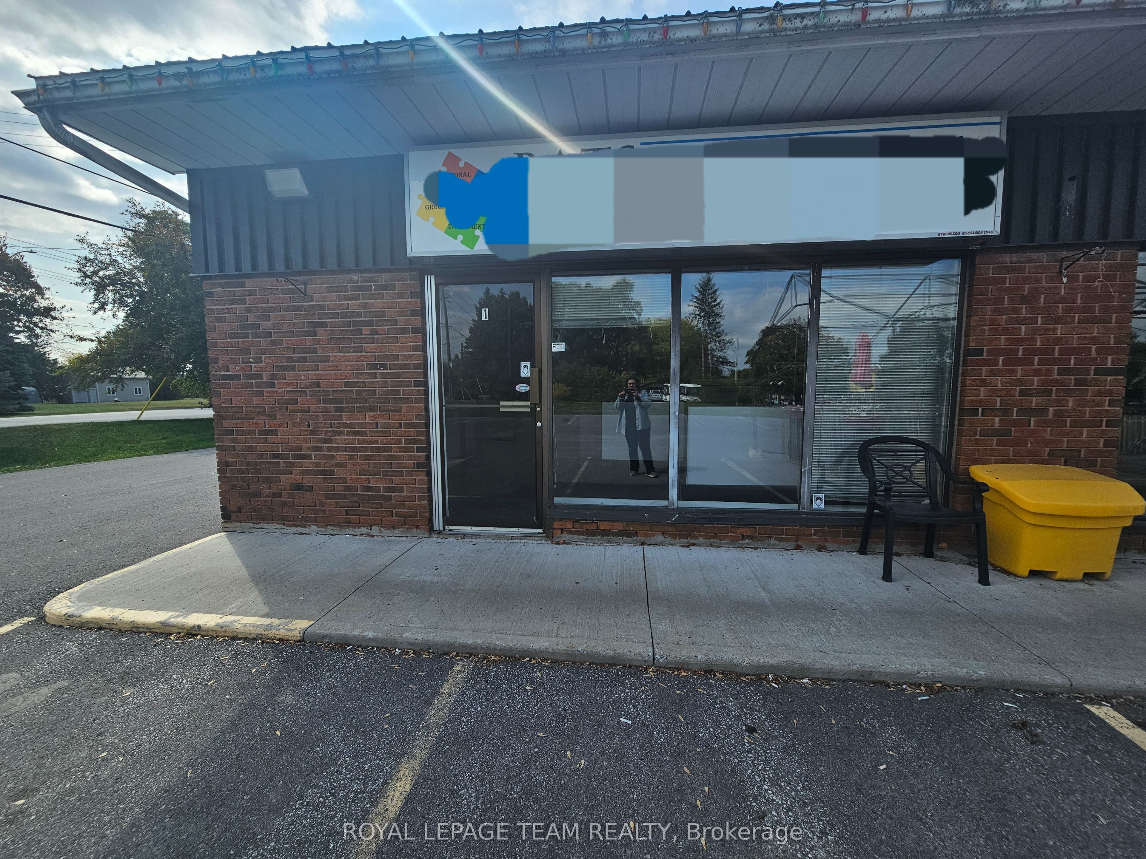 2858 Munster Road unit 1 Property Photo 1