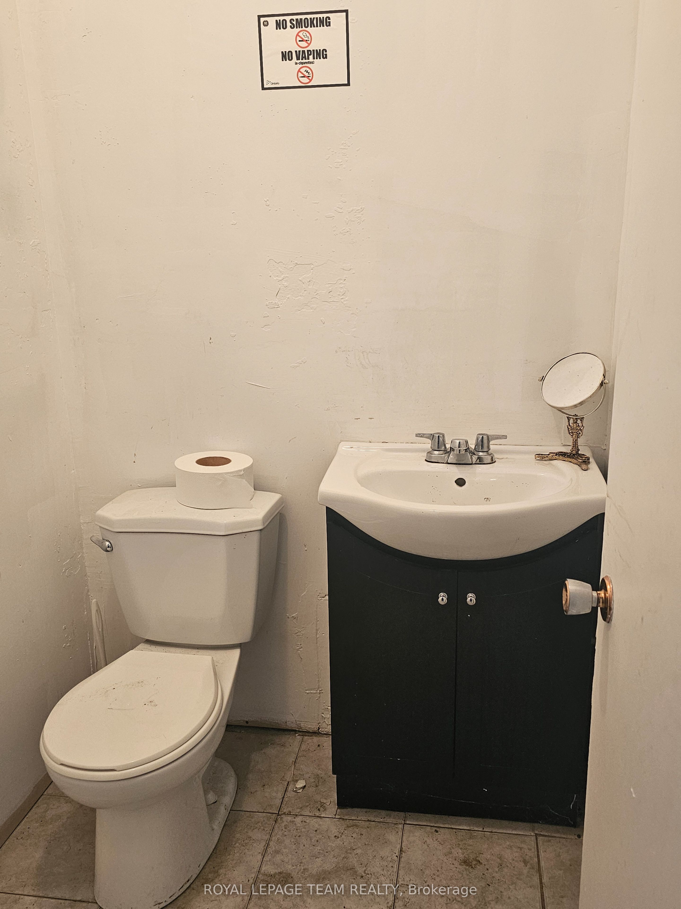 2858 Munster Road 6 Property Photo 4