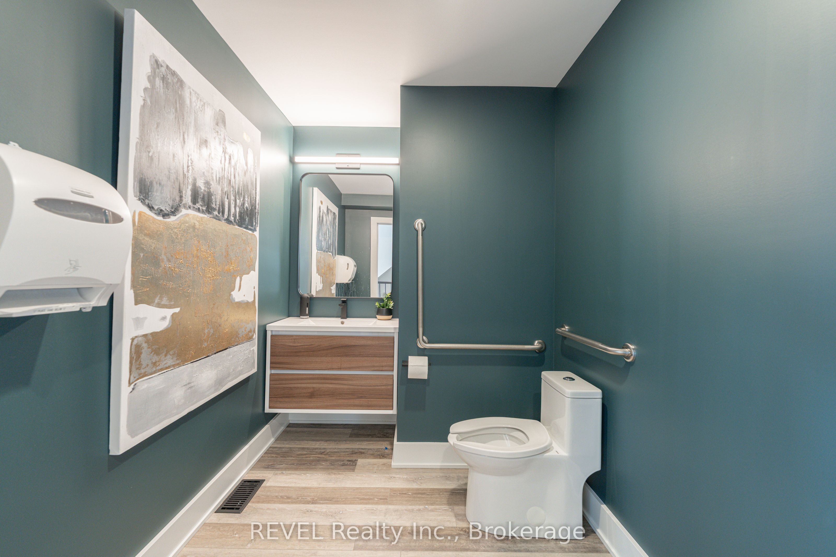 339 Mary Street Property Photo 13