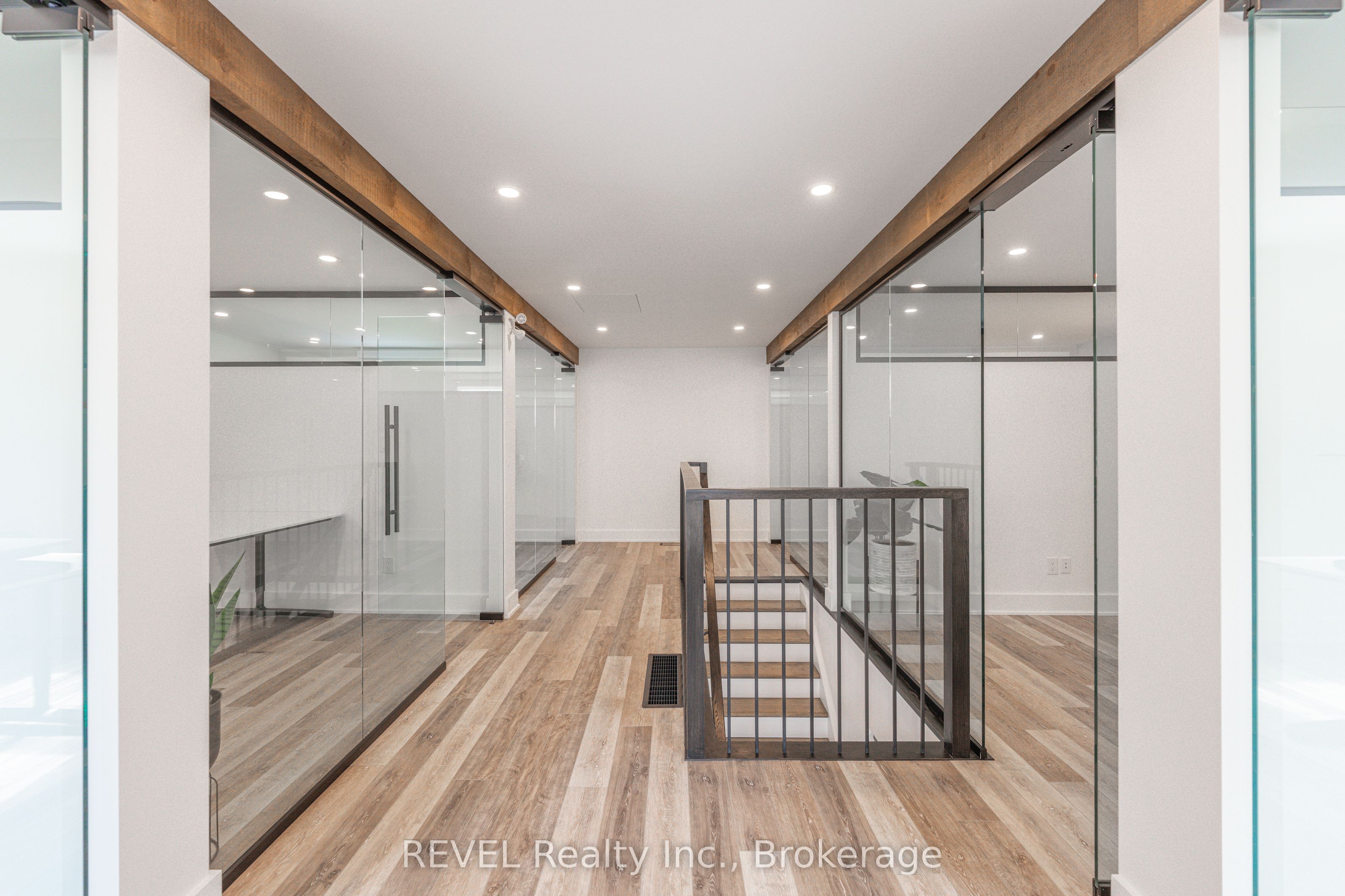 339 Mary Street Property Photo 15