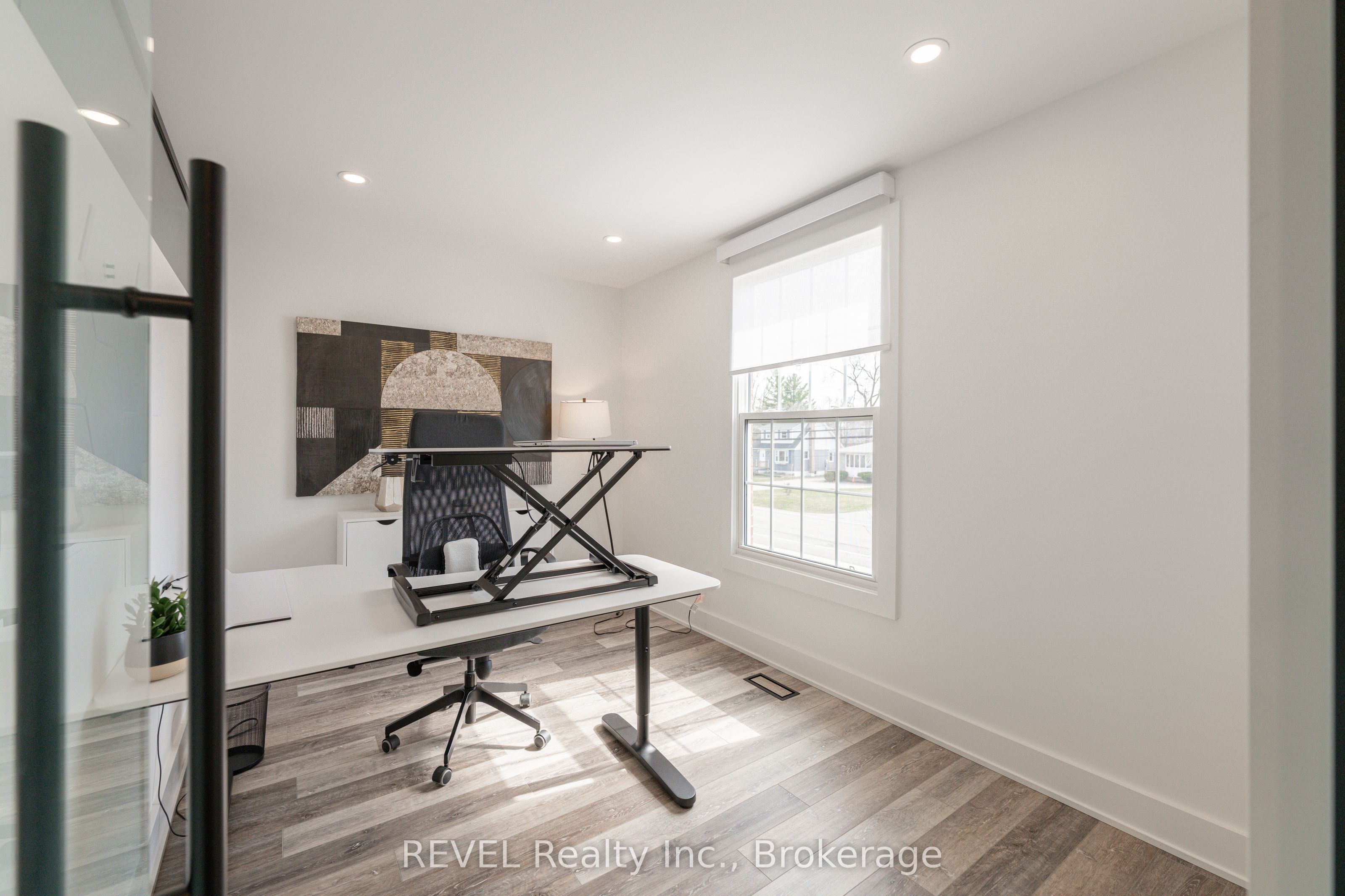 339 Mary Street Property Photo 22