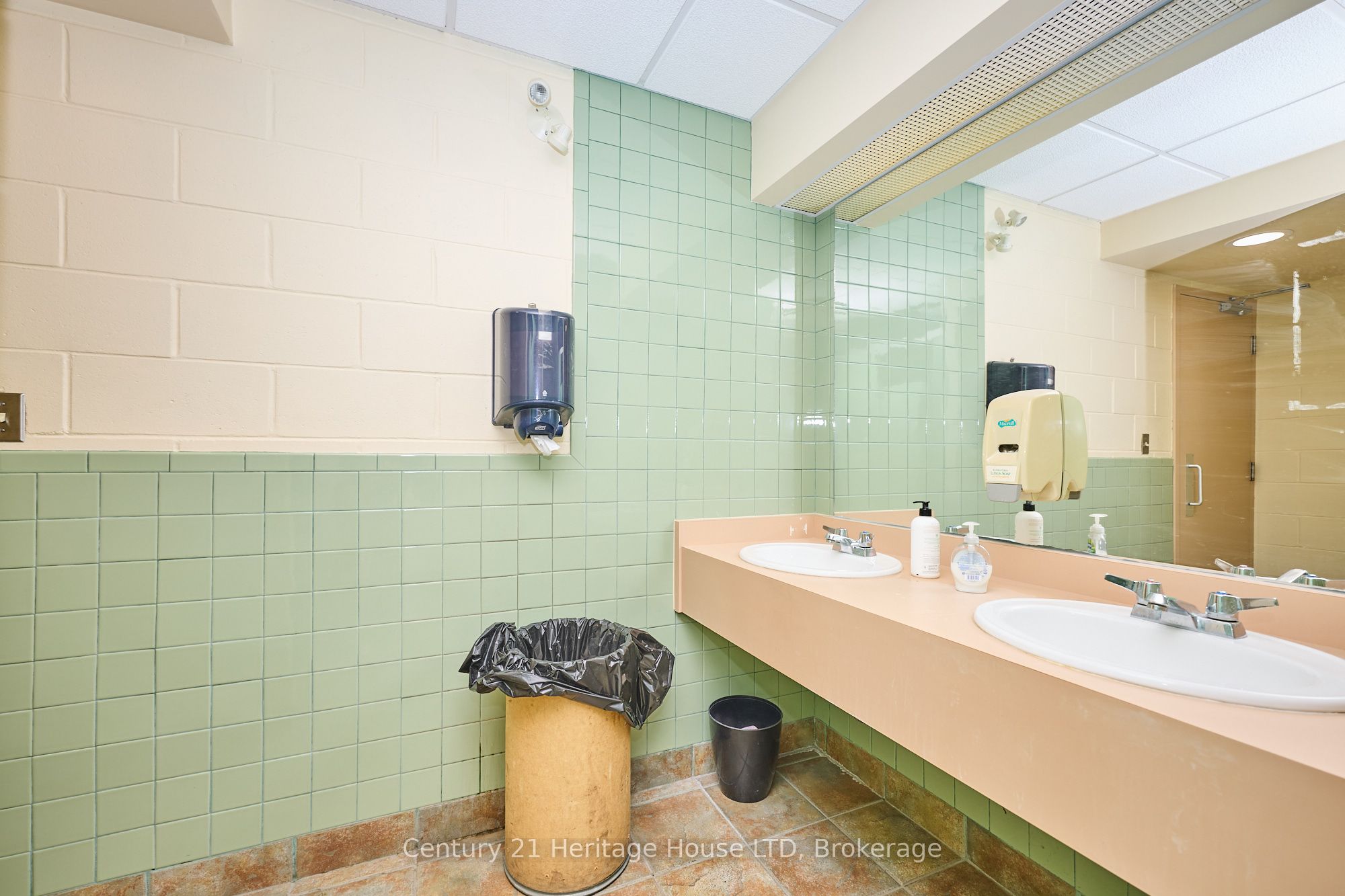 1360 Commerce Parkway Property Photo 19