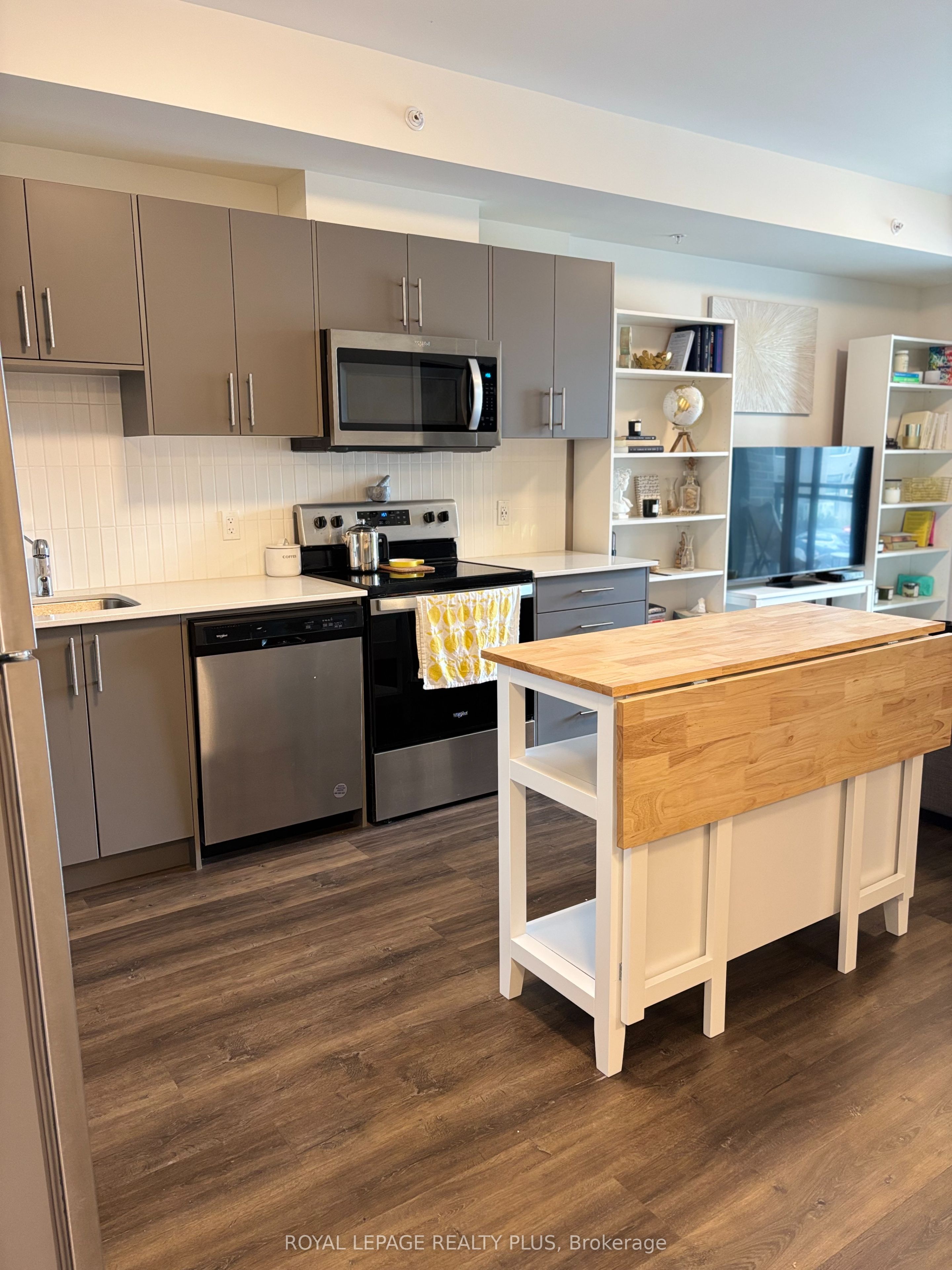 103 Roger Street 207 Property Photo 1