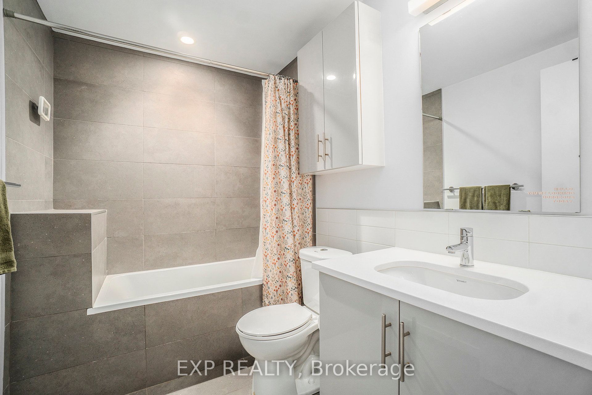 1000 Wellington Street W 206 Property Photo 18