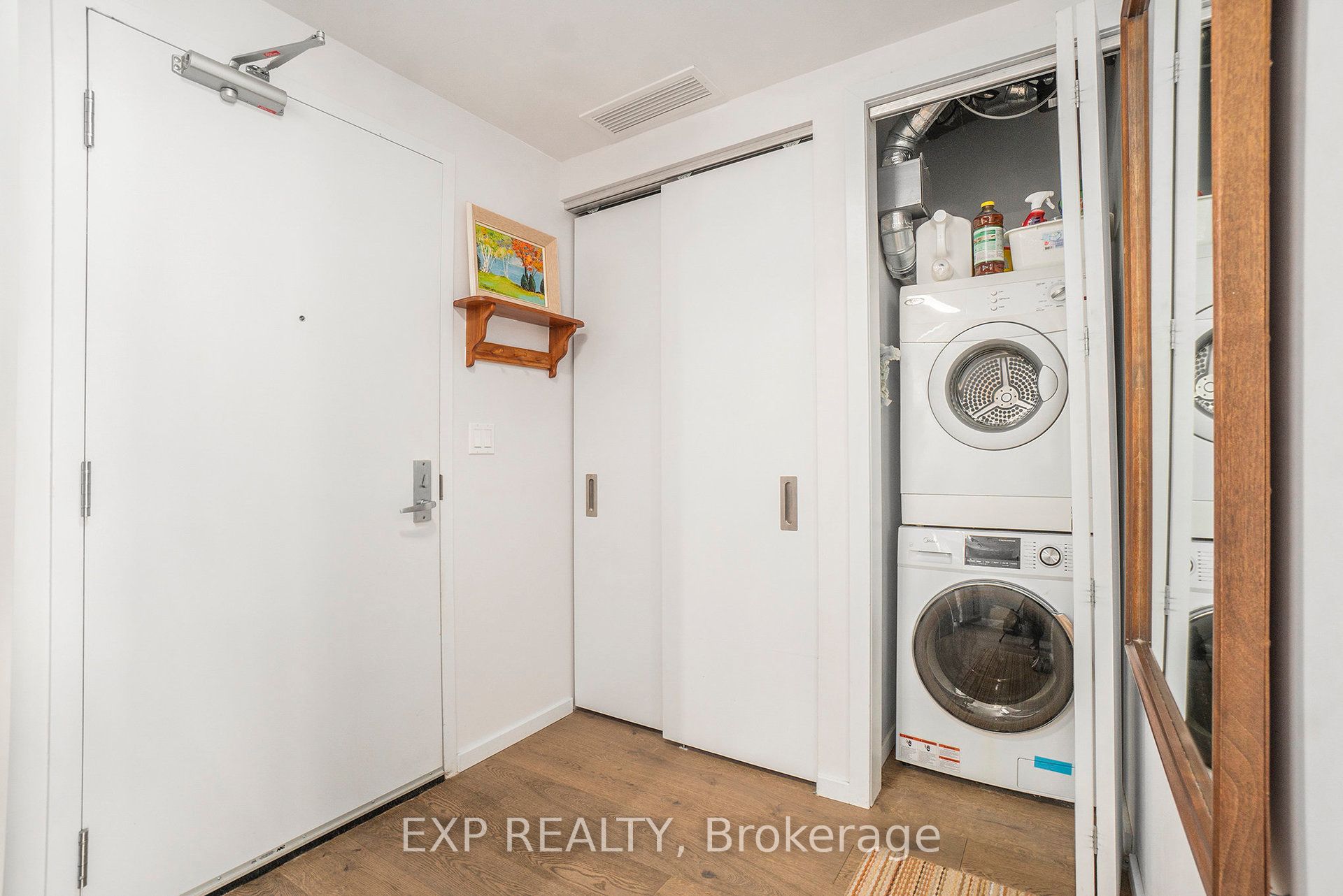 1000 Wellington Street W 206 Property Photo 25