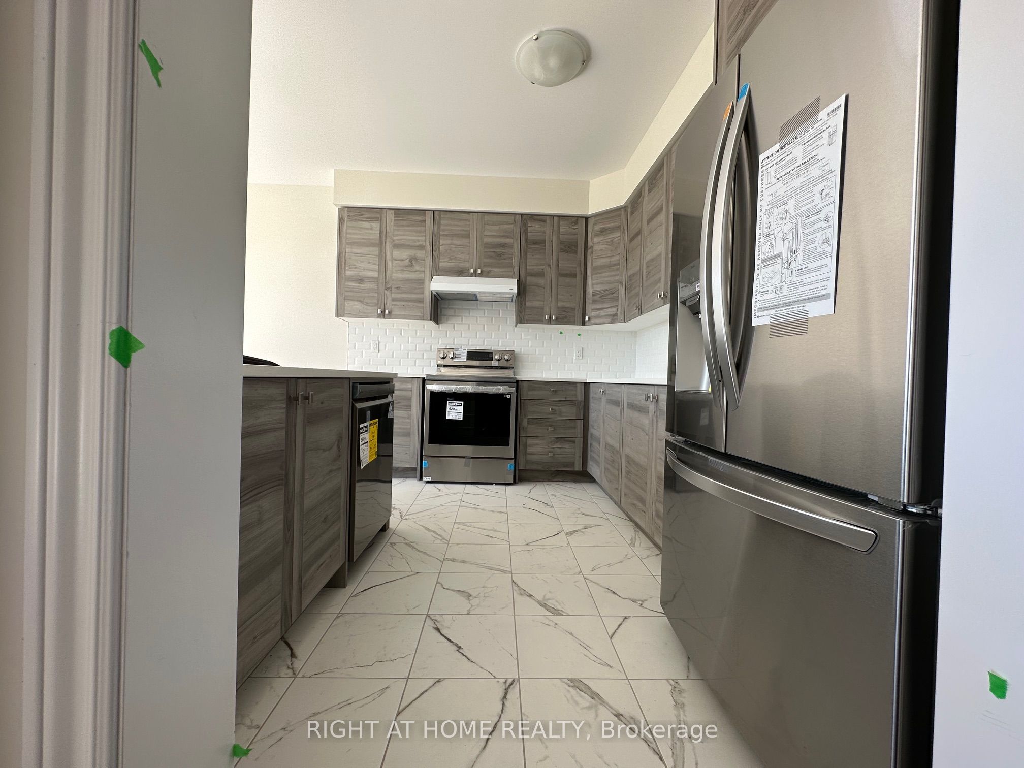 17 Cahill Drive Upper Property Photo 8