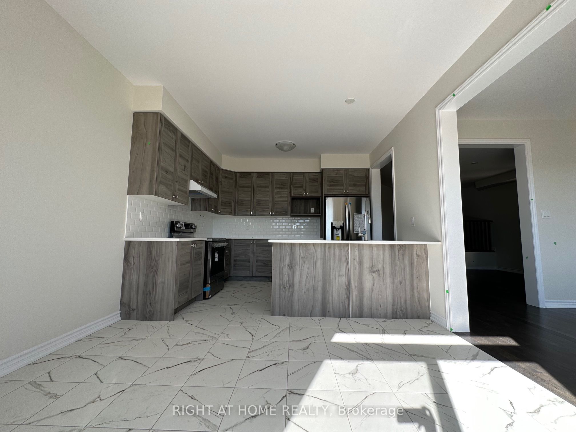 17 Cahill Drive Upper Property Photo 9