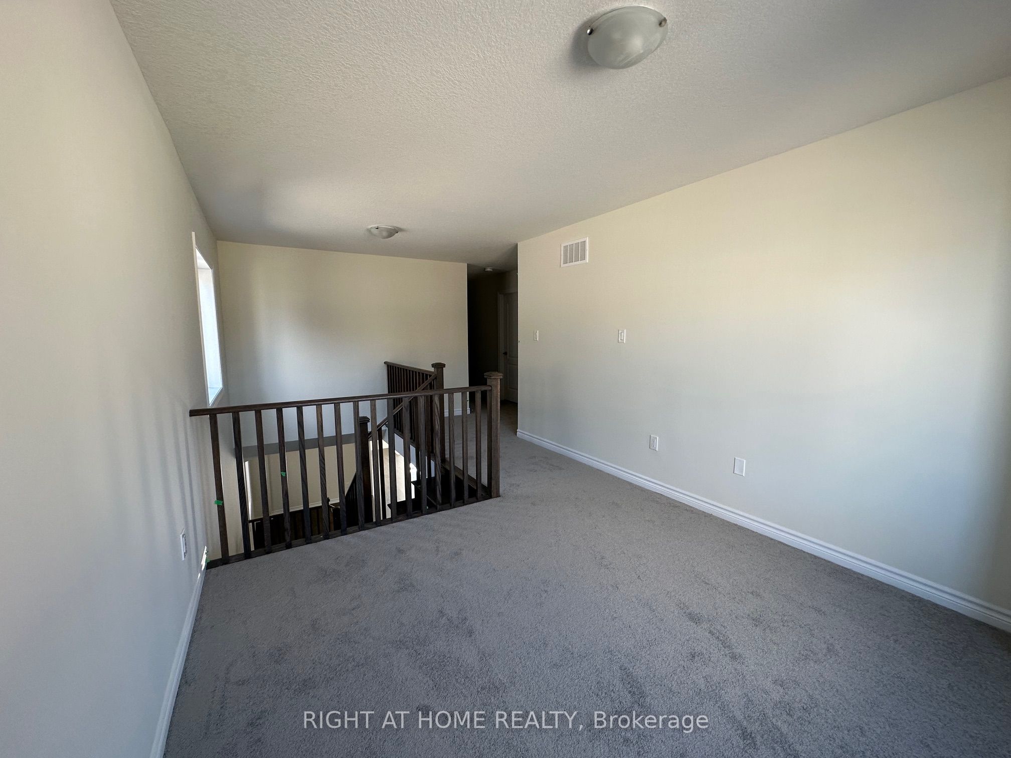 17 Cahill Drive Upper Property Photo 14