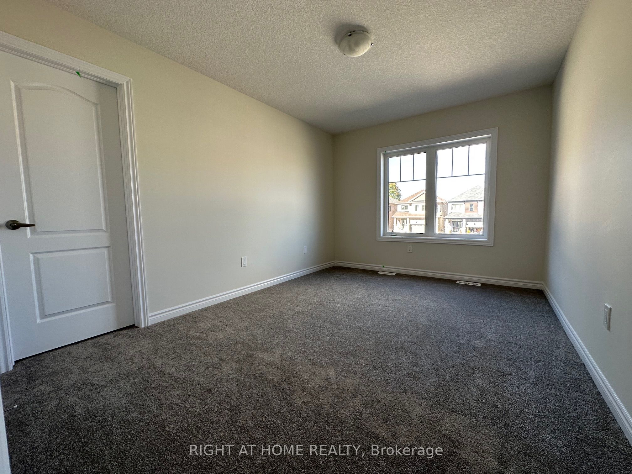 17 Cahill Drive Upper Property Photo 15