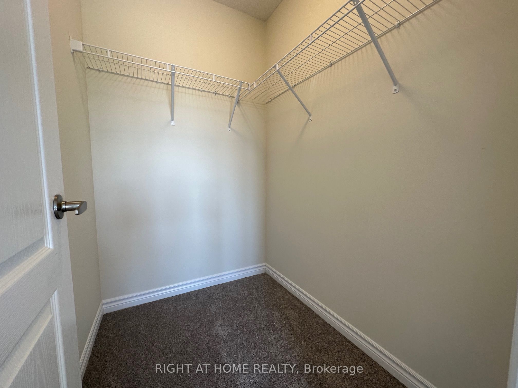 17 Cahill Drive Upper Property Photo 20