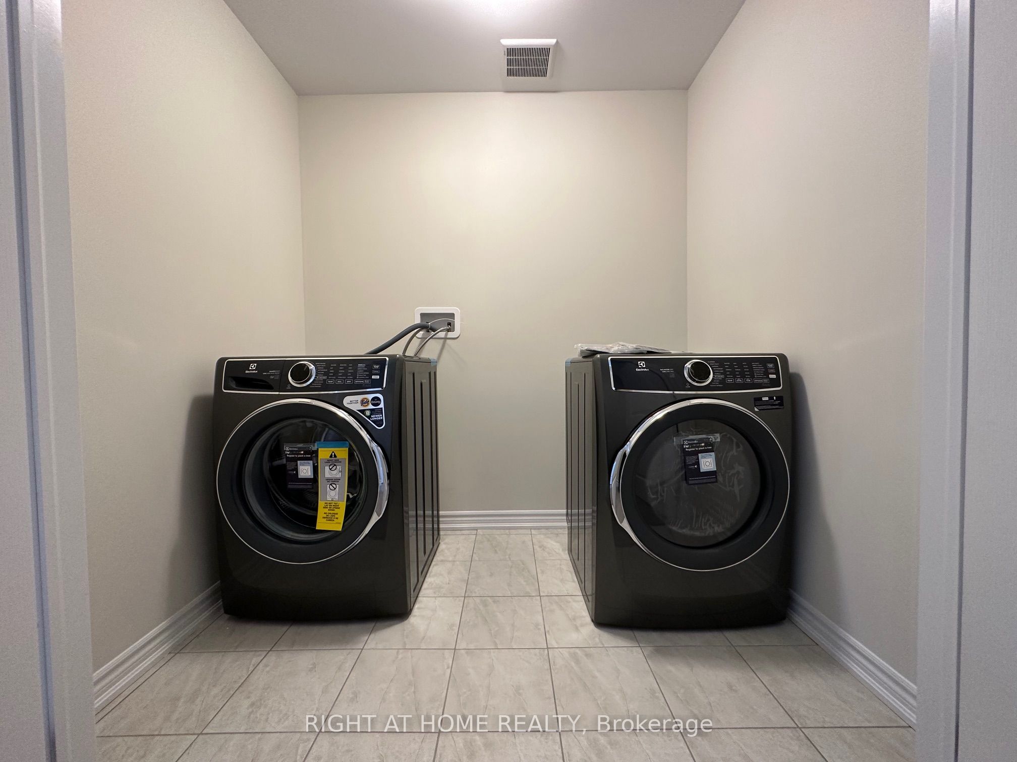 17 Cahill Drive Upper Property Photo 28