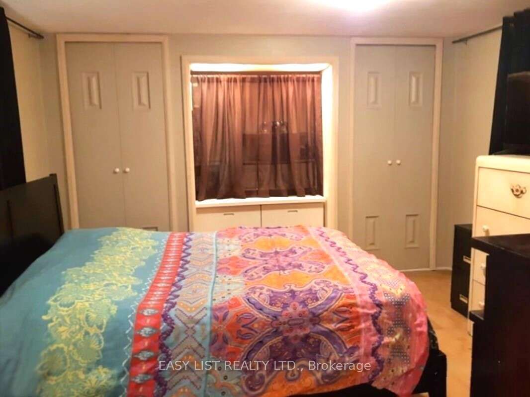 18 Sutton Drive Property Photo 7