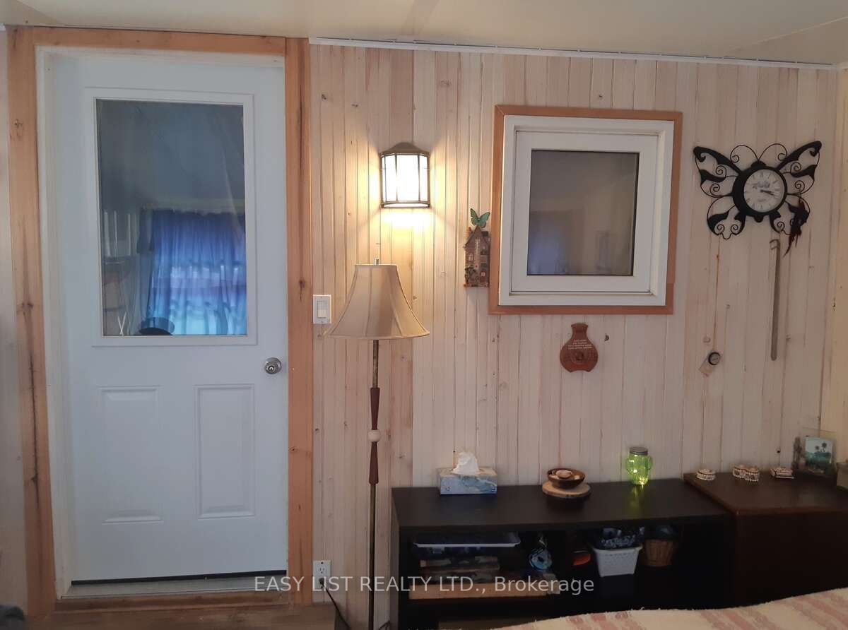 18 Sutton Drive Property Photo 12