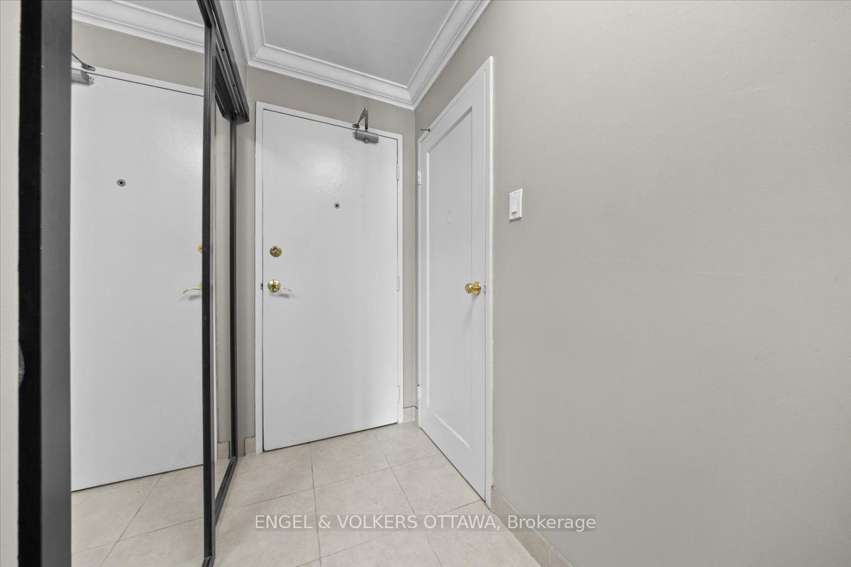 158a Mcarthur Avenue E 908 Property Photo 3