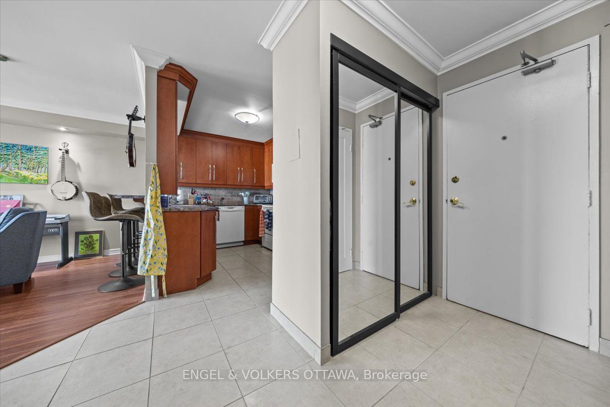 158a Mcarthur Avenue E 908 Property Photo 4