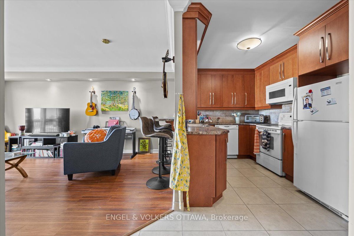 158a Mcarthur Avenue E 908 Property Photo 7