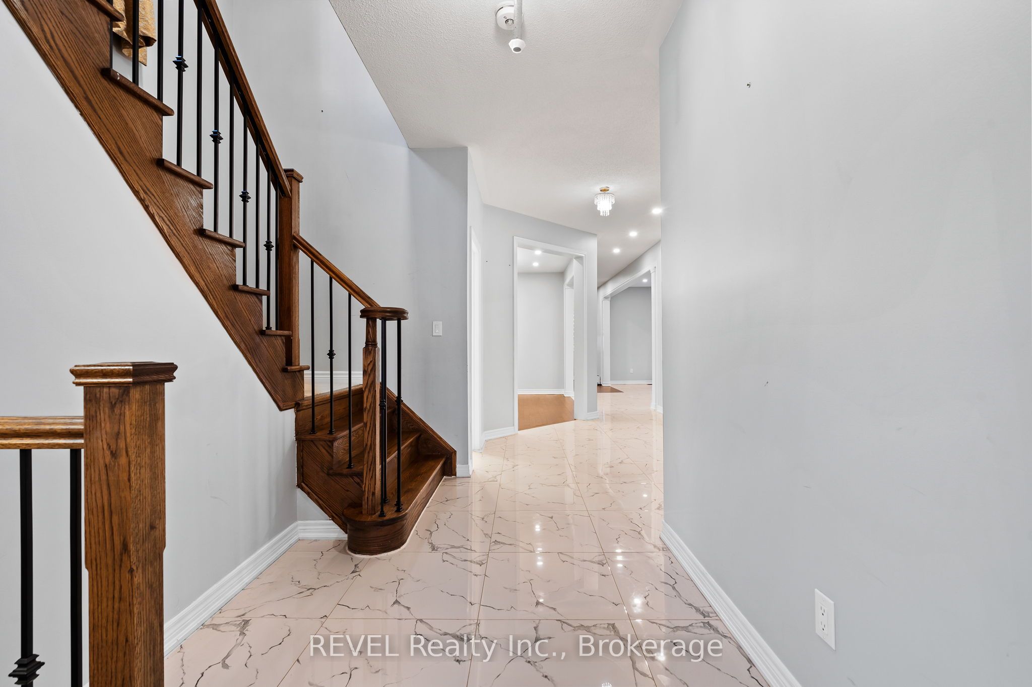 32 Sparkle Drive Property Photo 5