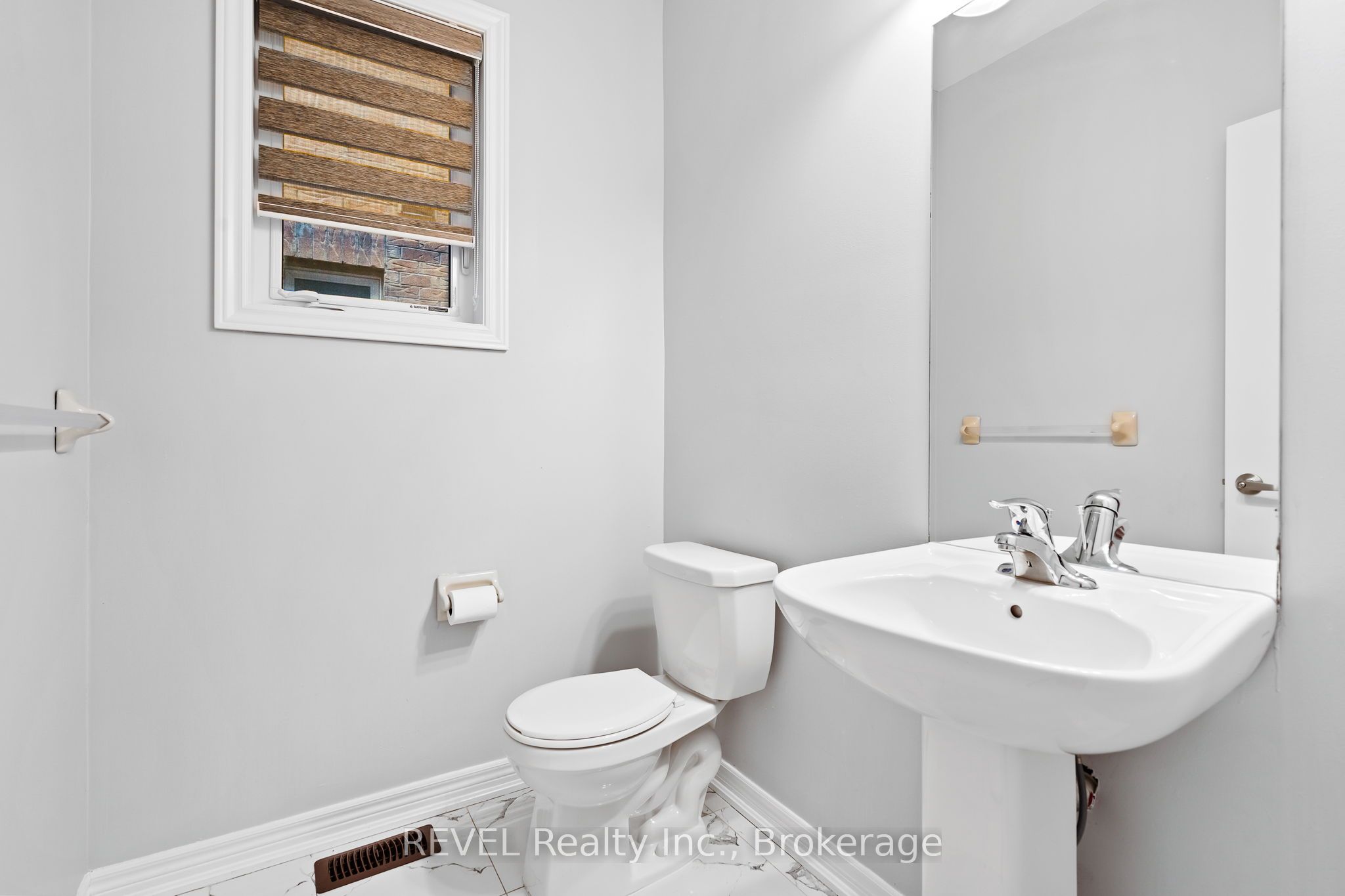 32 Sparkle Drive Property Photo 7