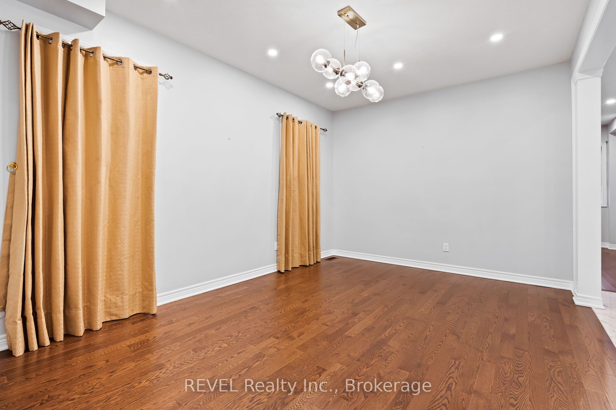 32 Sparkle Drive Property Photo 8