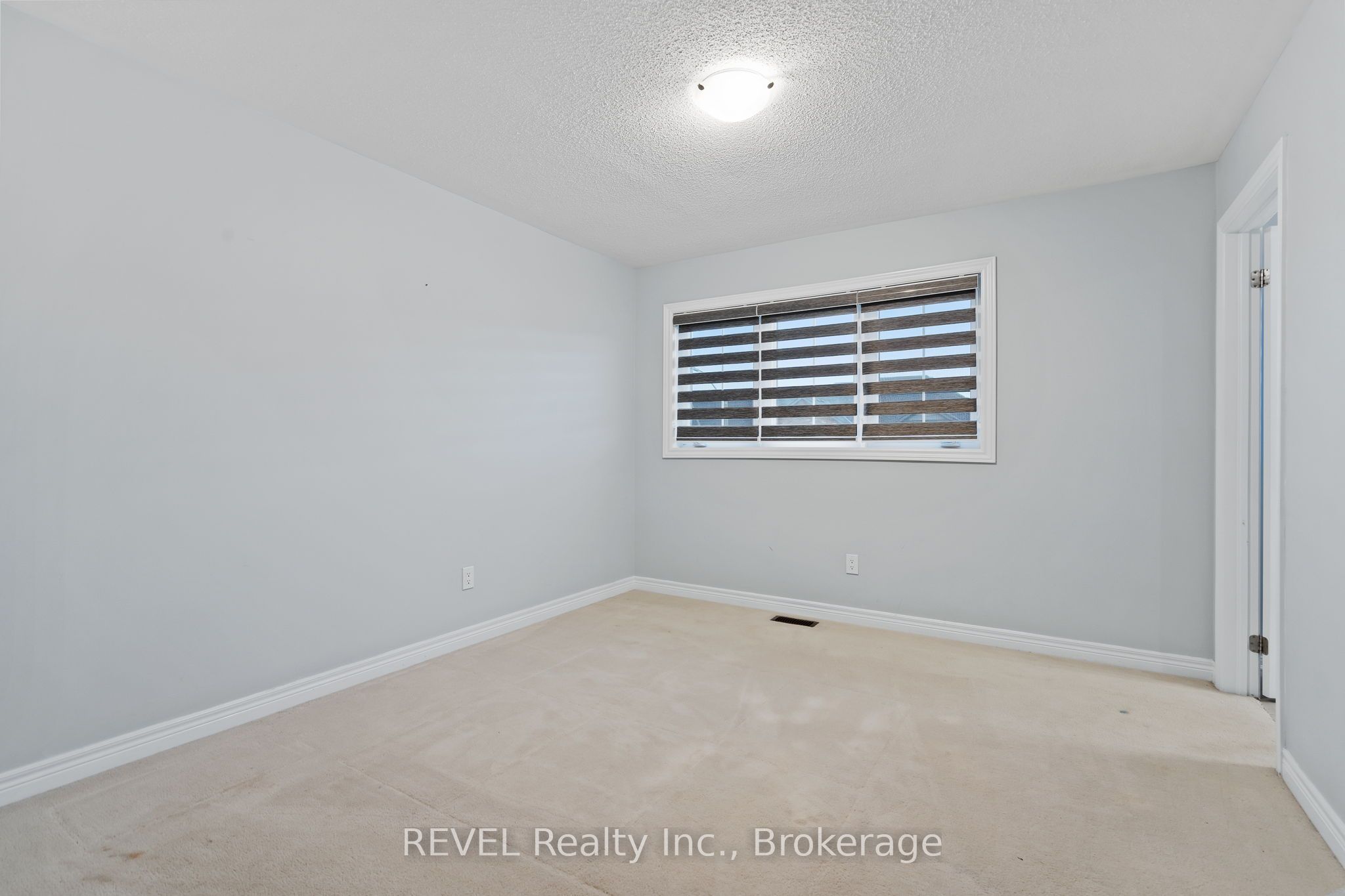 32 Sparkle Drive Property Photo 26
