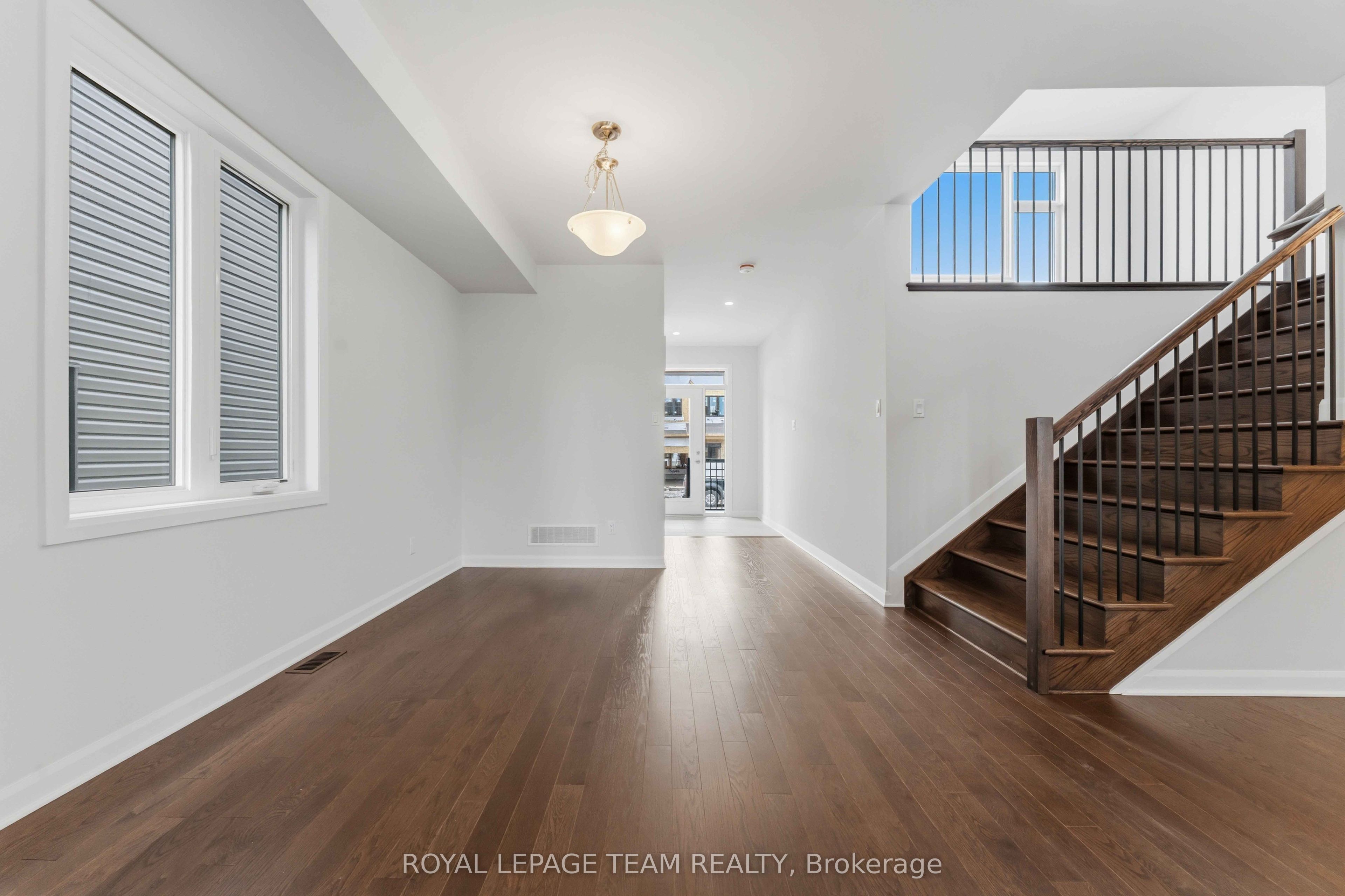 920 Locomotion Lane Property Photo 8