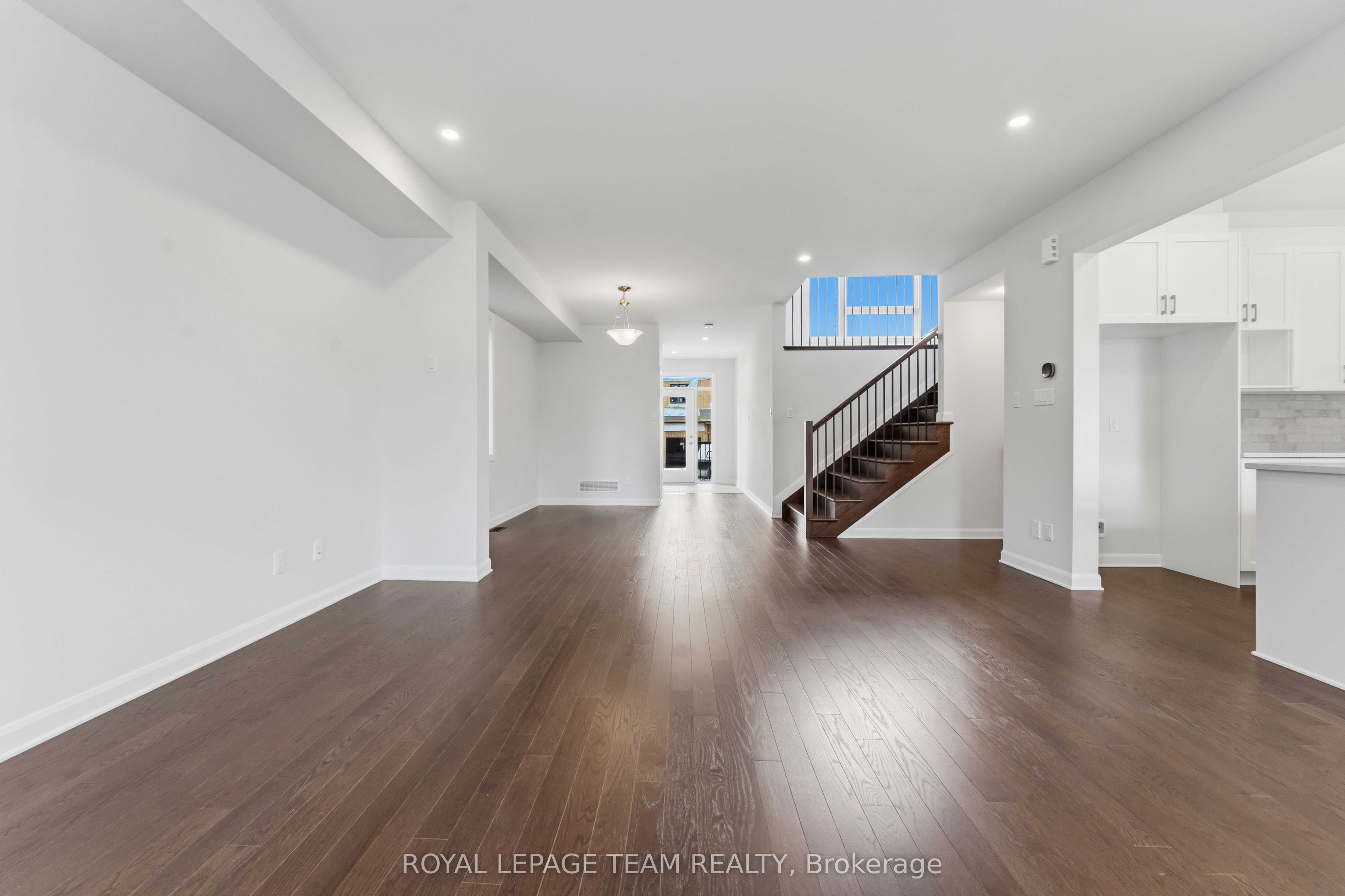 920 Locomotion Lane Property Photo 10
