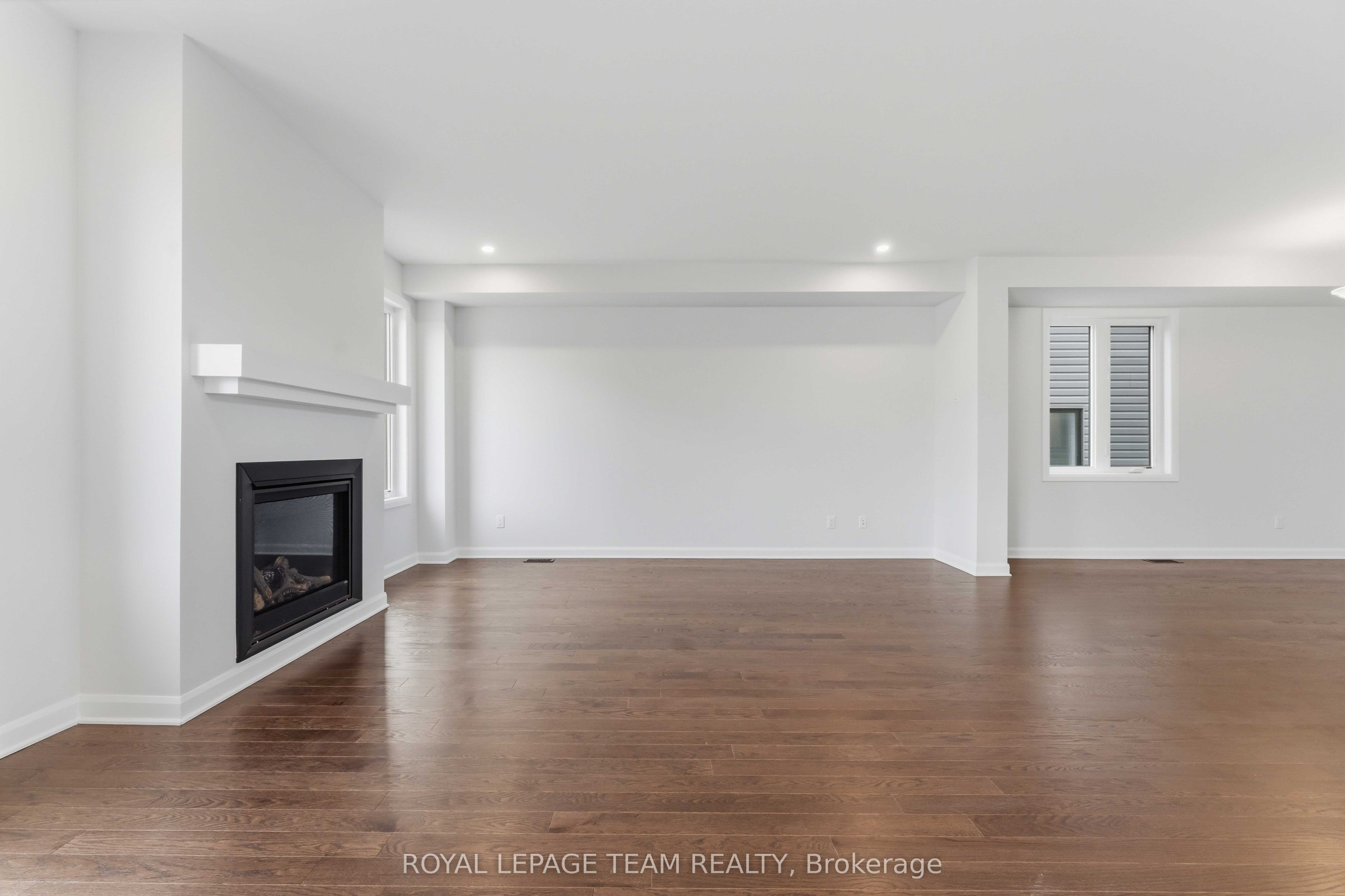920 Locomotion Lane Property Photo 12