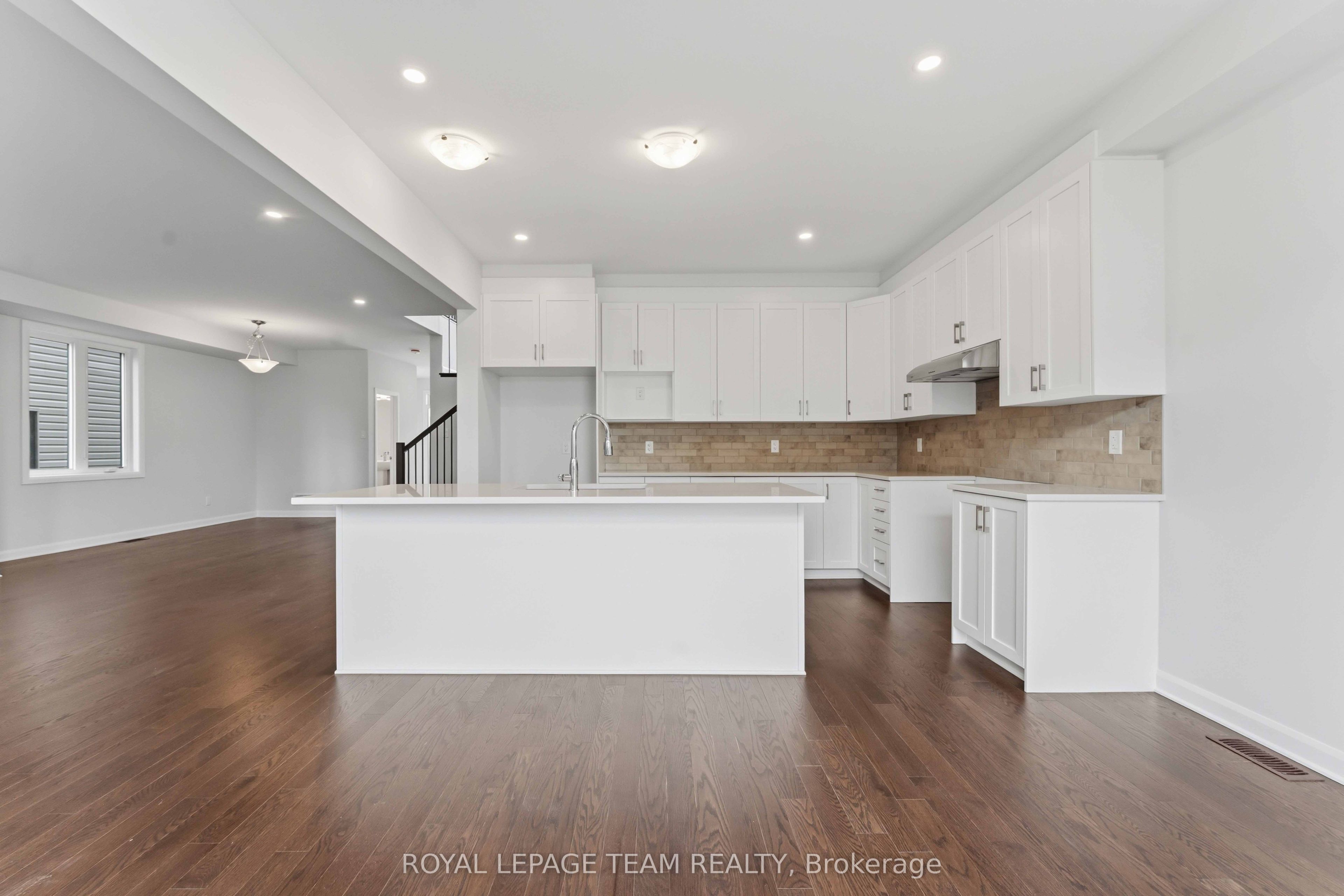 920 Locomotion Lane Property Photo 13