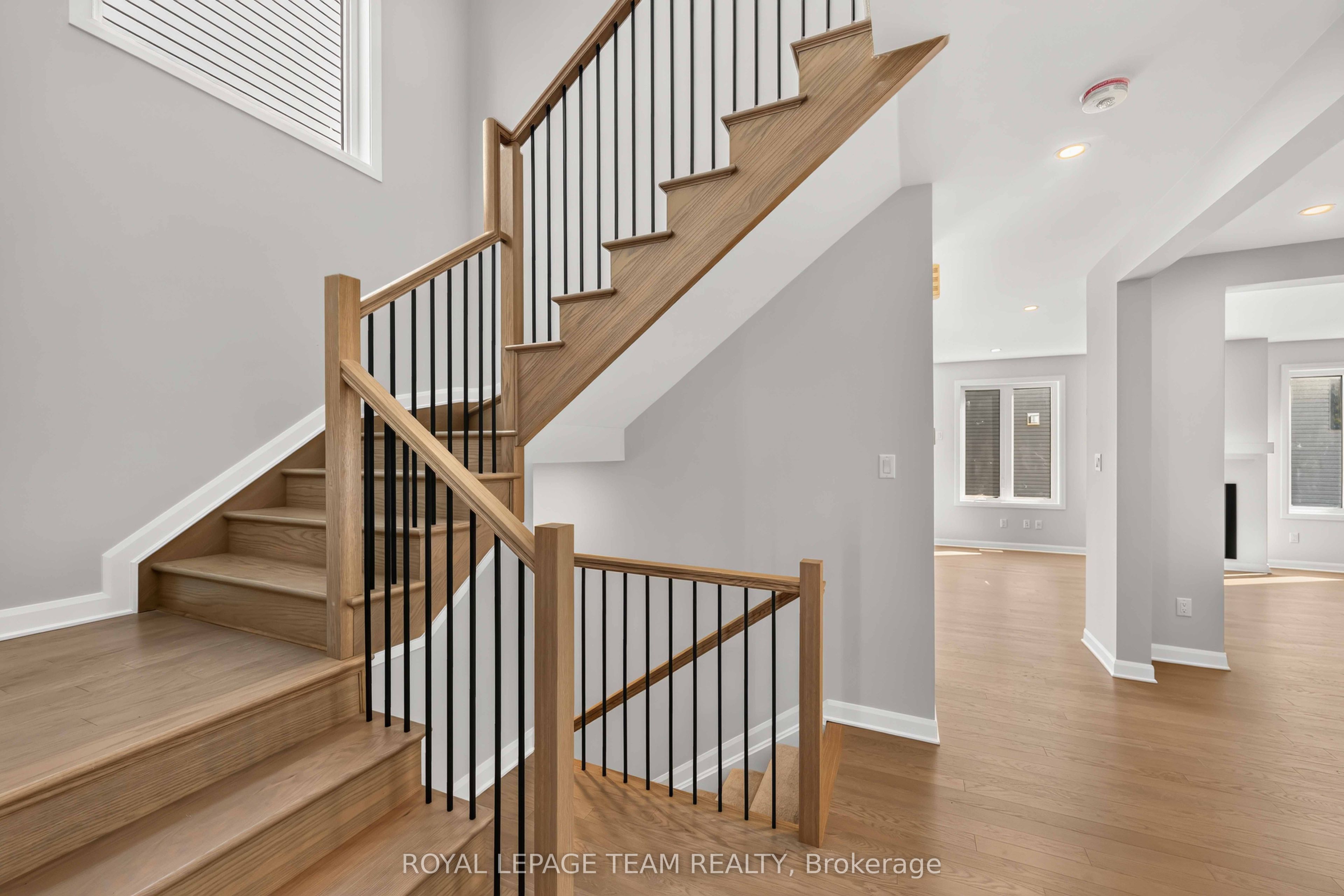 902 Locomotion Lane Property Photo 3
