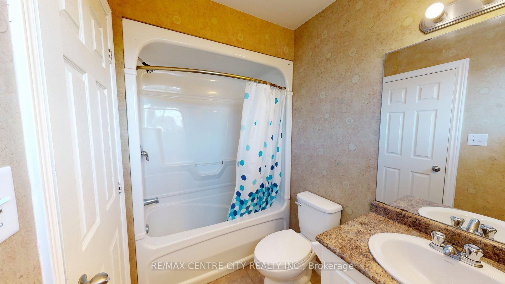 3252 Meadowgate Boulevard Upper Property Photo 16