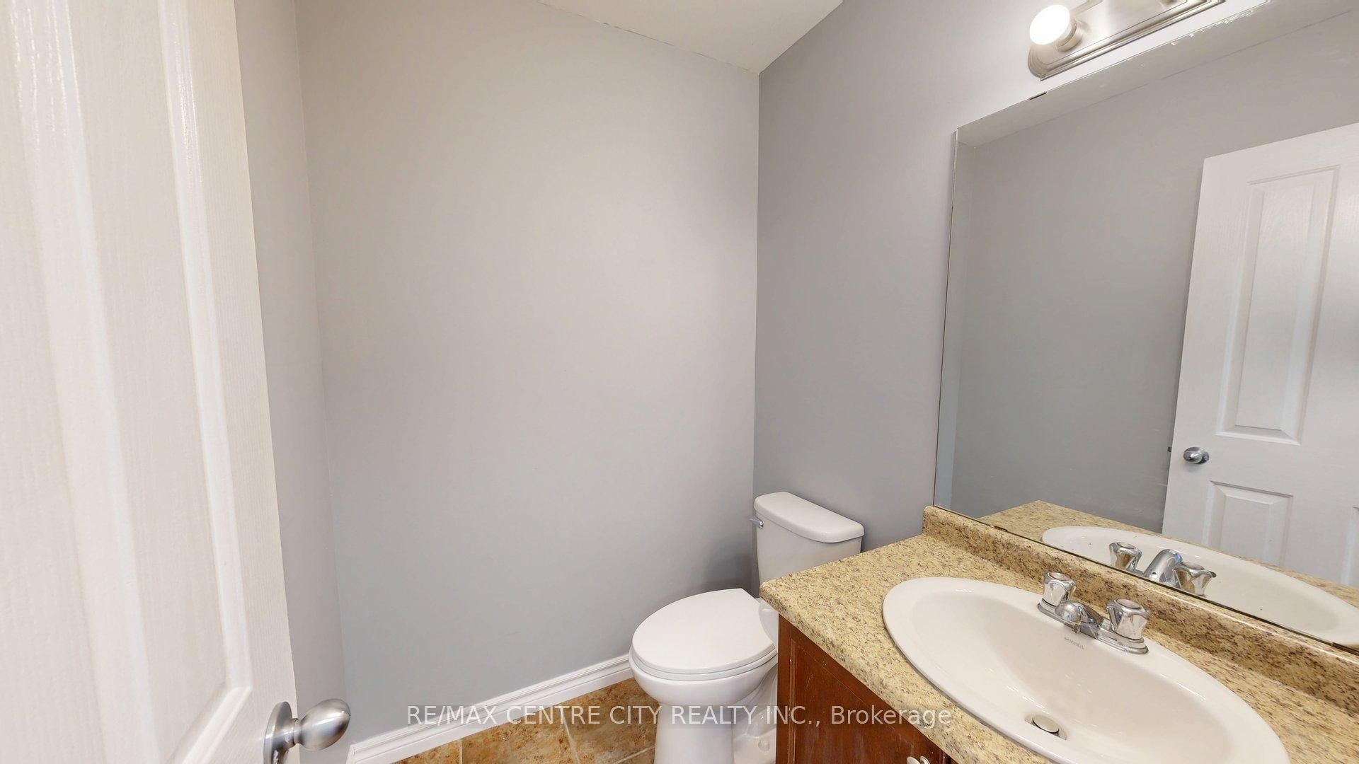 3252 Meadowgate Boulevard Upper Property Photo 21