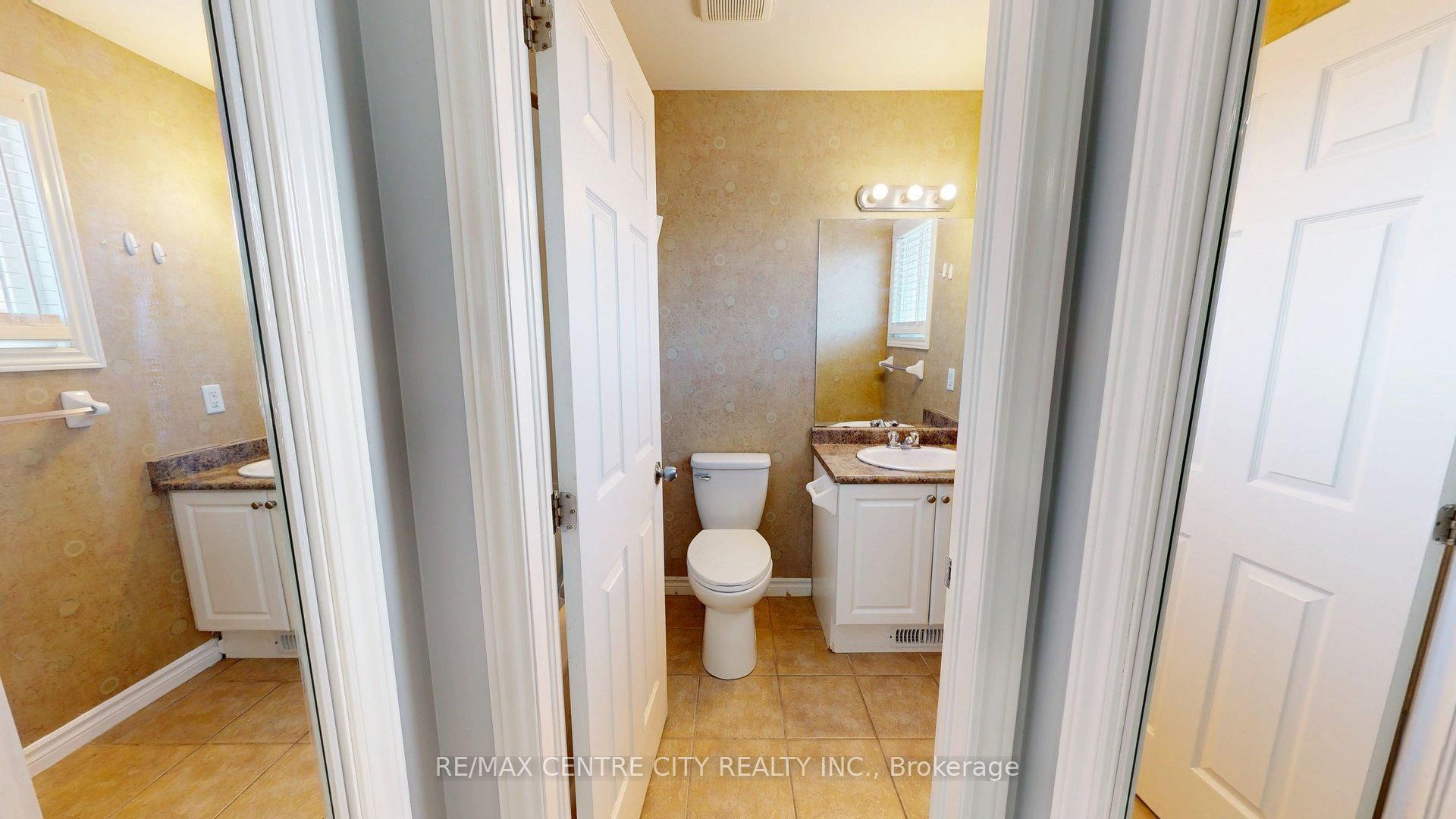 3252 Meadowgate Boulevard Upper Property Photo 22