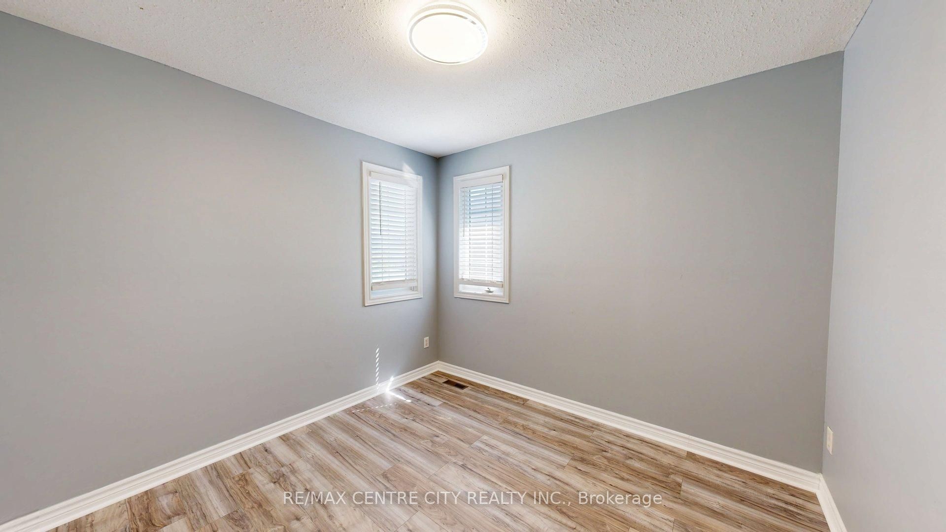 3252 Meadowgate Boulevard Upper Property Photo 23