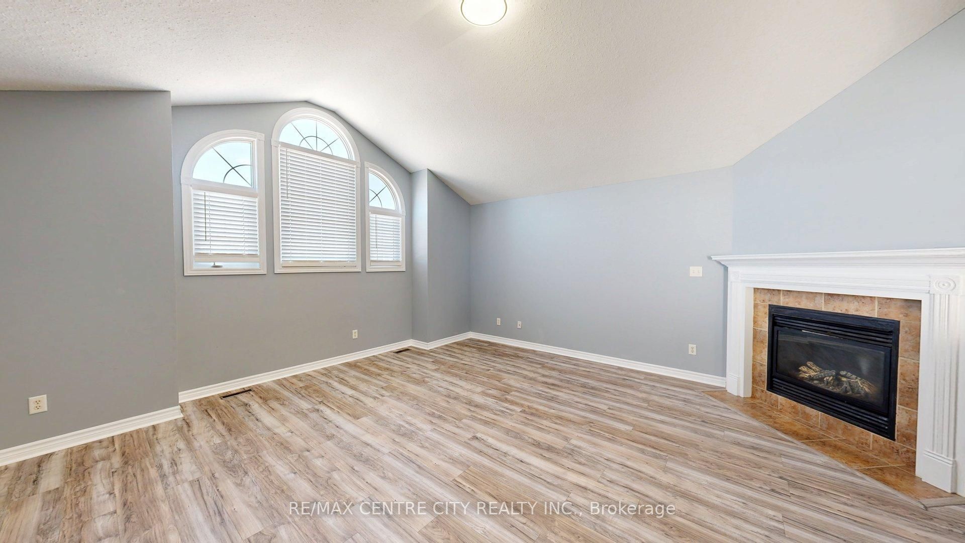 3252 Meadowgate Boulevard Upper Property Photo 25