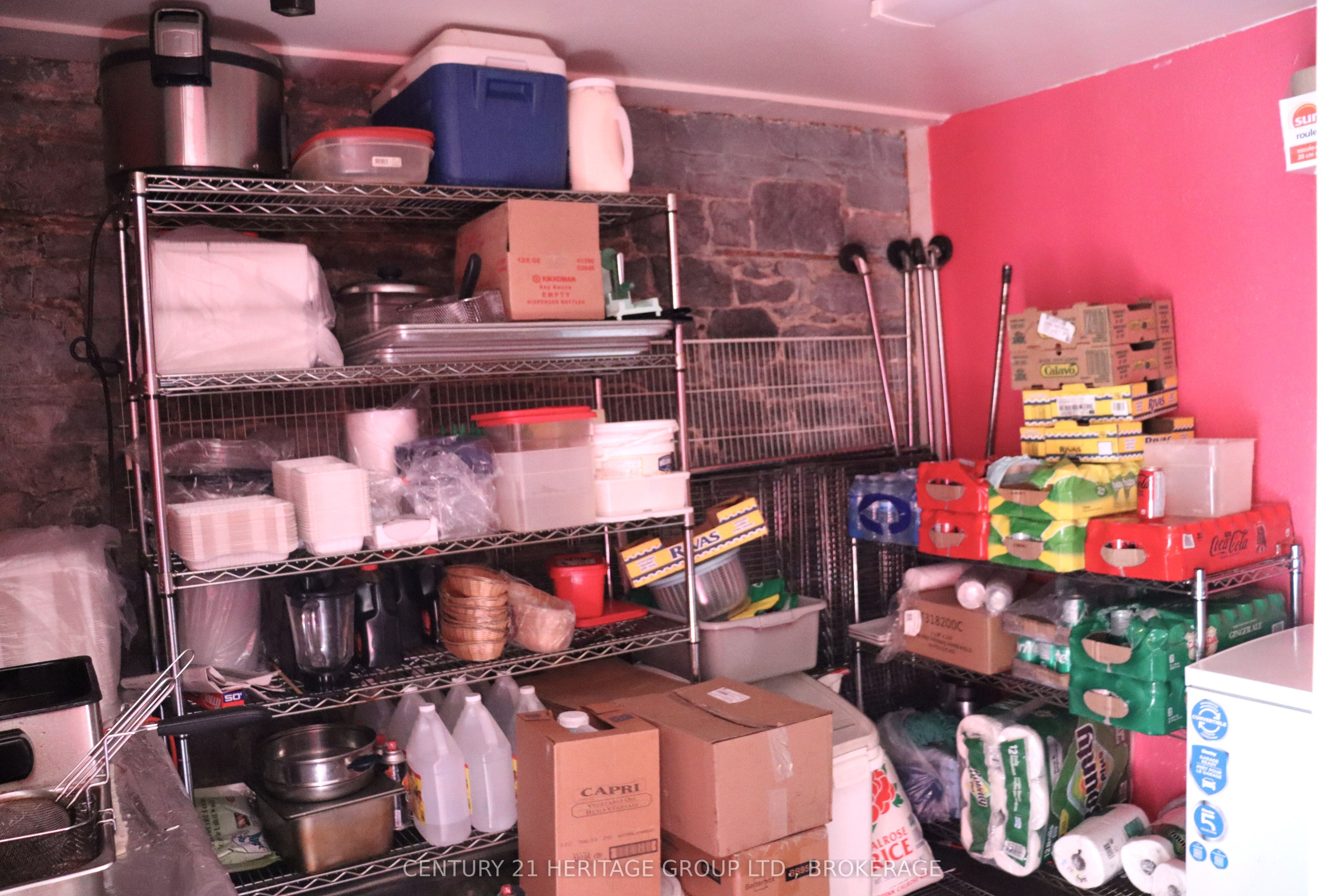 326 Princess Street Property Photo 7