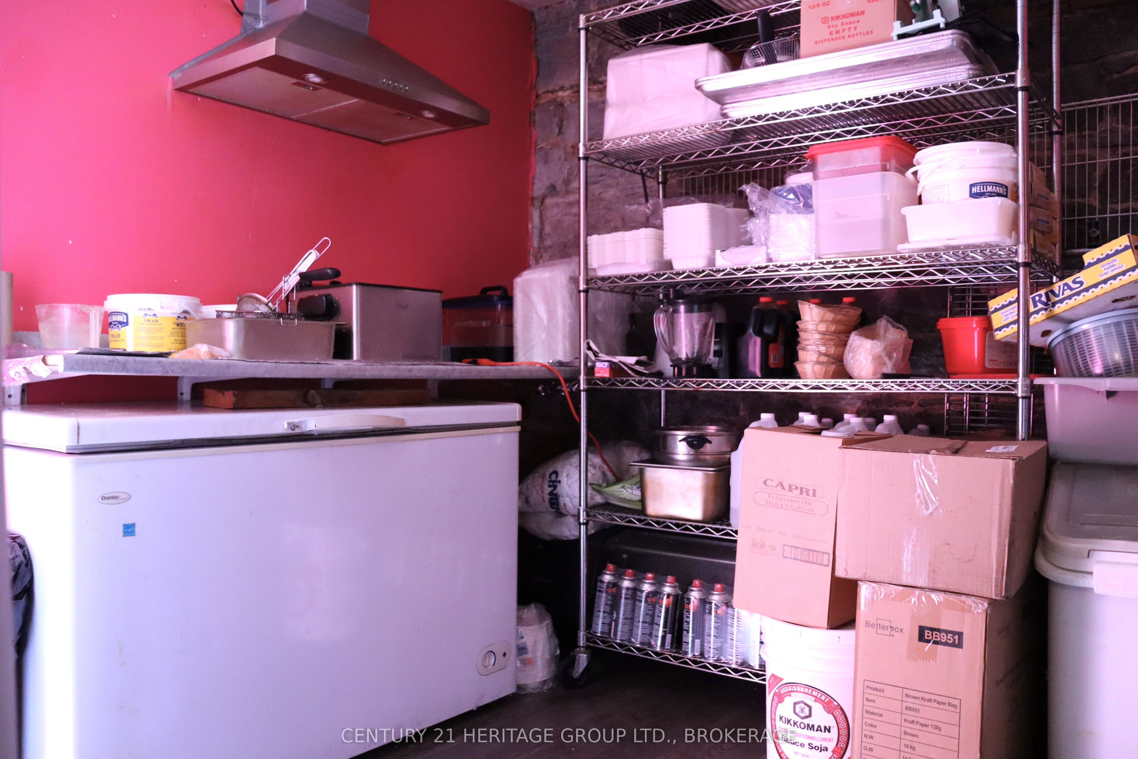 326 Princess Street Property Photo 10