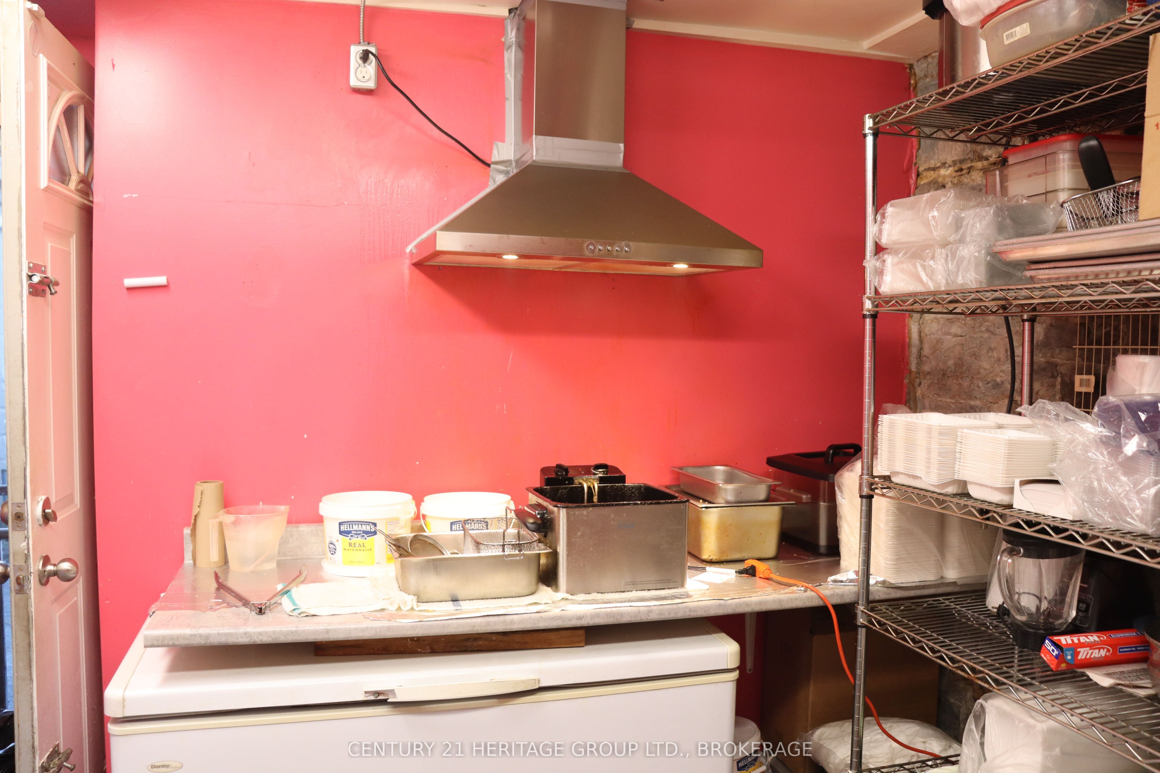 326 Princess Street Property Photo 11