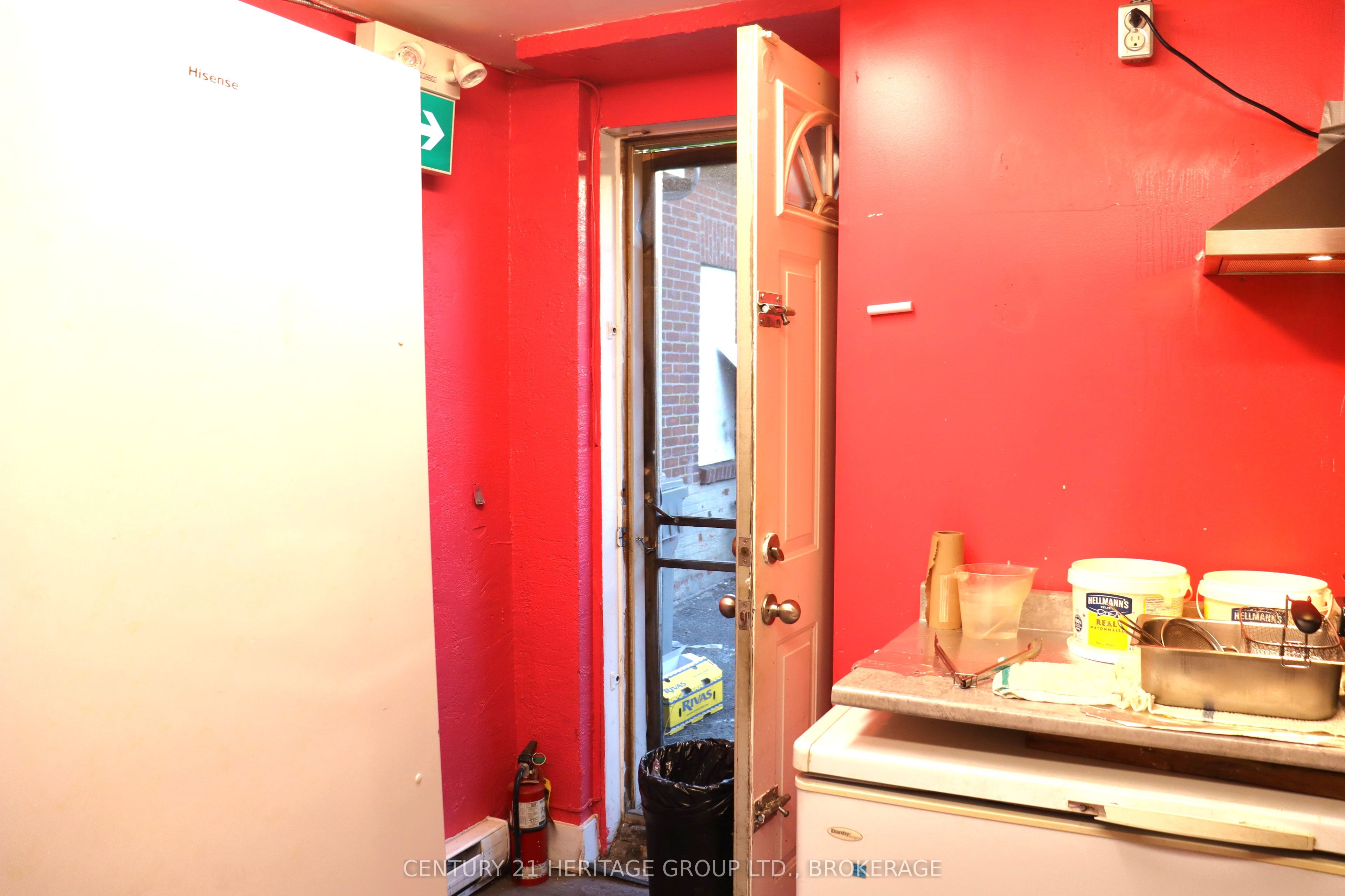 326 Princess Street Property Photo 12