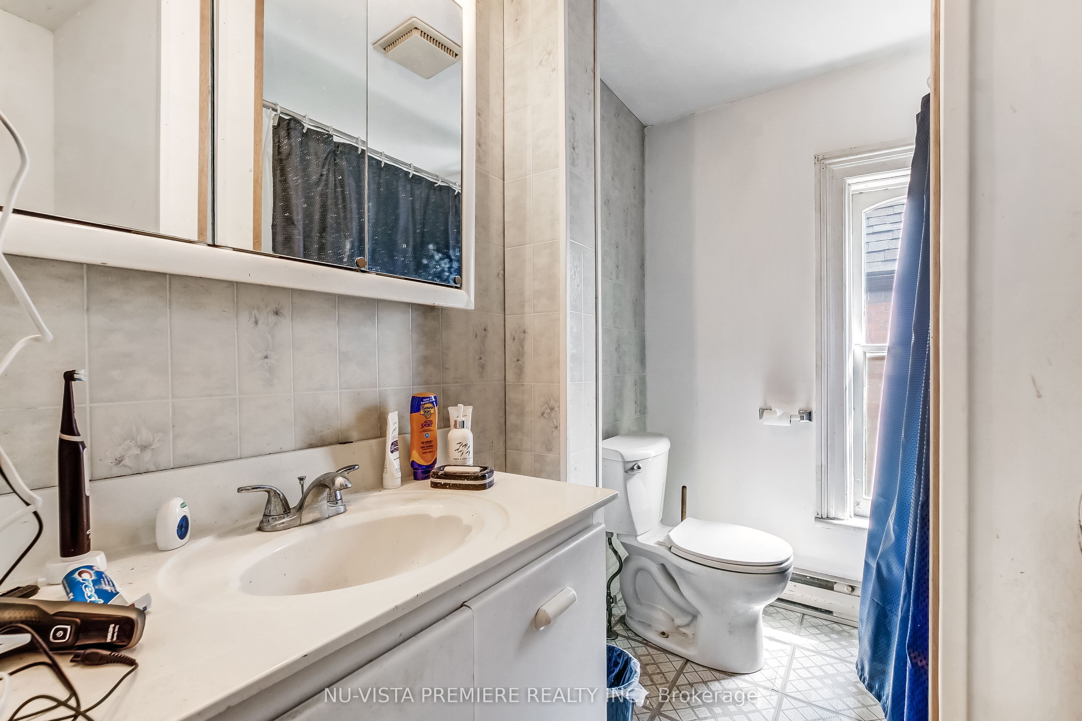 312 Piccadilly Street Property Photo 7